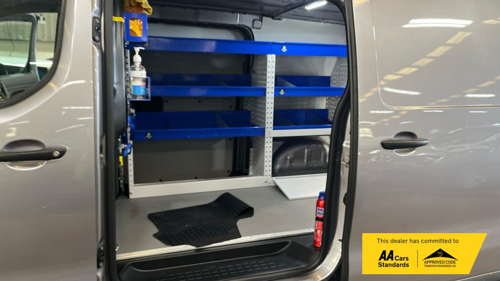 2023 Vauxhall Vivaro Electric 3100 75kWh Prime Panel Van 6dr Electric Auto L1 H1 (7.4kW Charger) (136 ps) - Thumbnail 8
