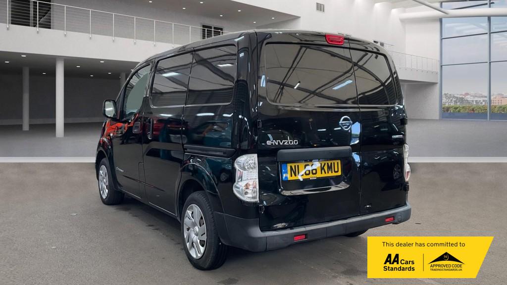 Nissan e-NV200 Acenta Panel Van 5dr Electric Auto SWB (109 ps)