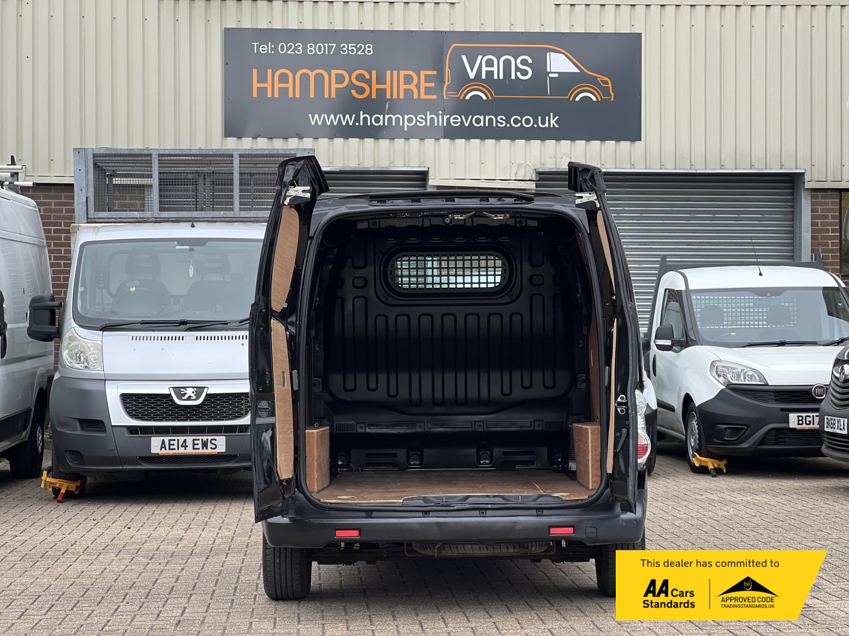 Nissan e-NV200 Acenta Panel Van 5dr Electric Auto SWB (109 ps)