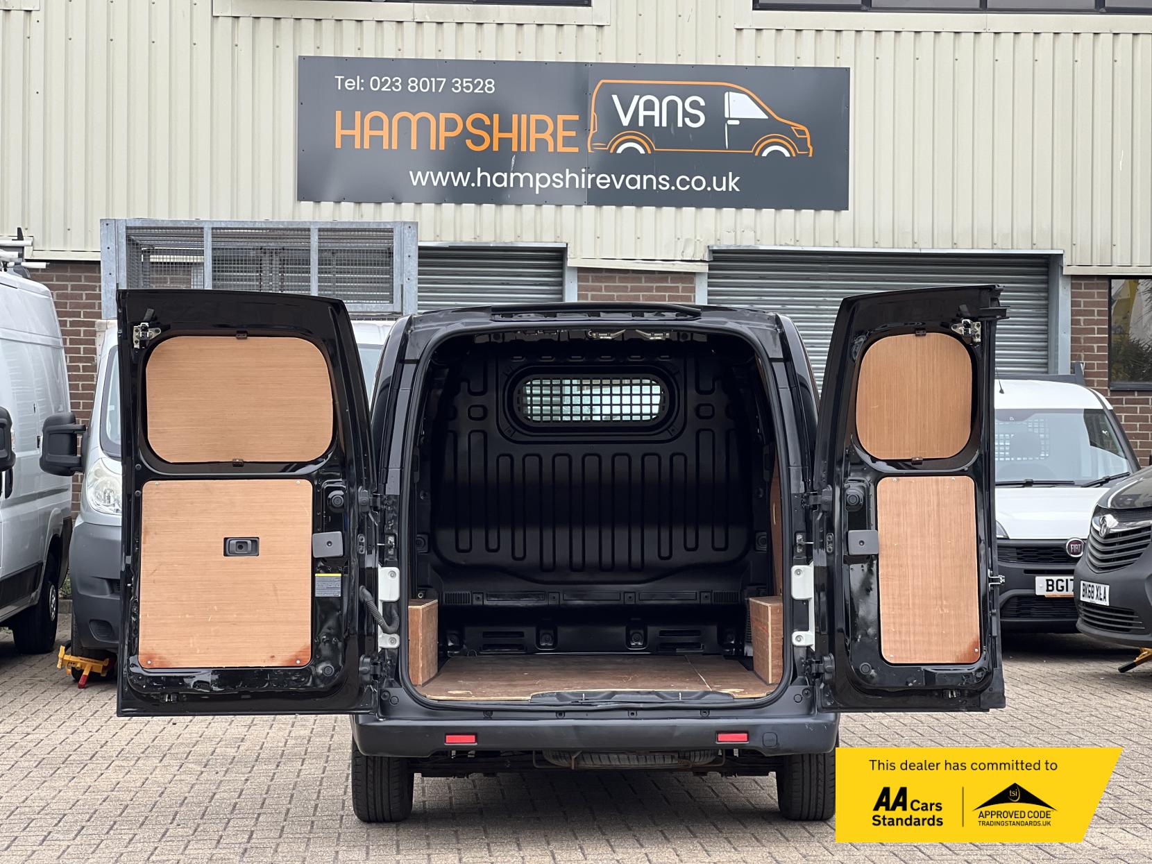 Nissan e-NV200 Acenta Panel Van 5dr Electric Auto SWB (109 ps)