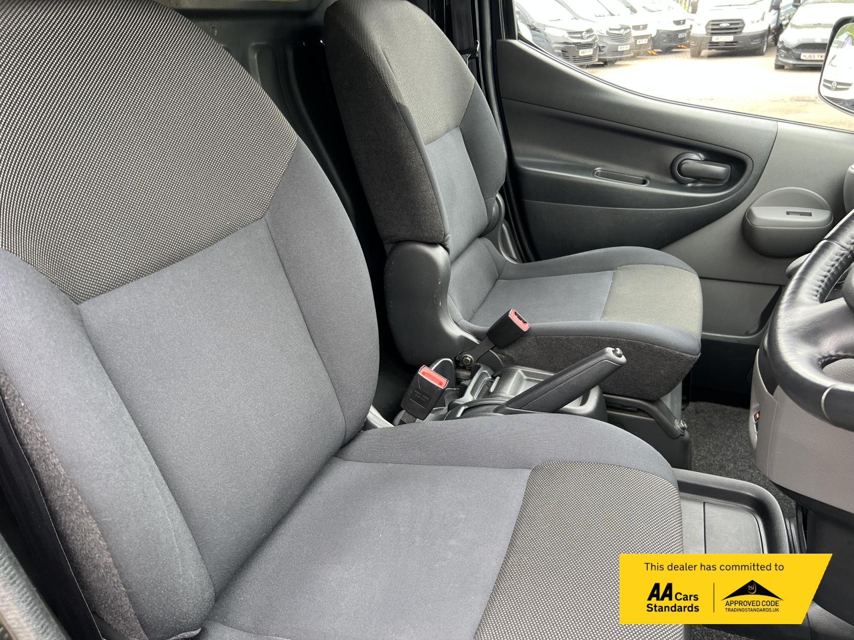Nissan e-NV200 Acenta Panel Van 5dr Electric Auto SWB (109 ps)