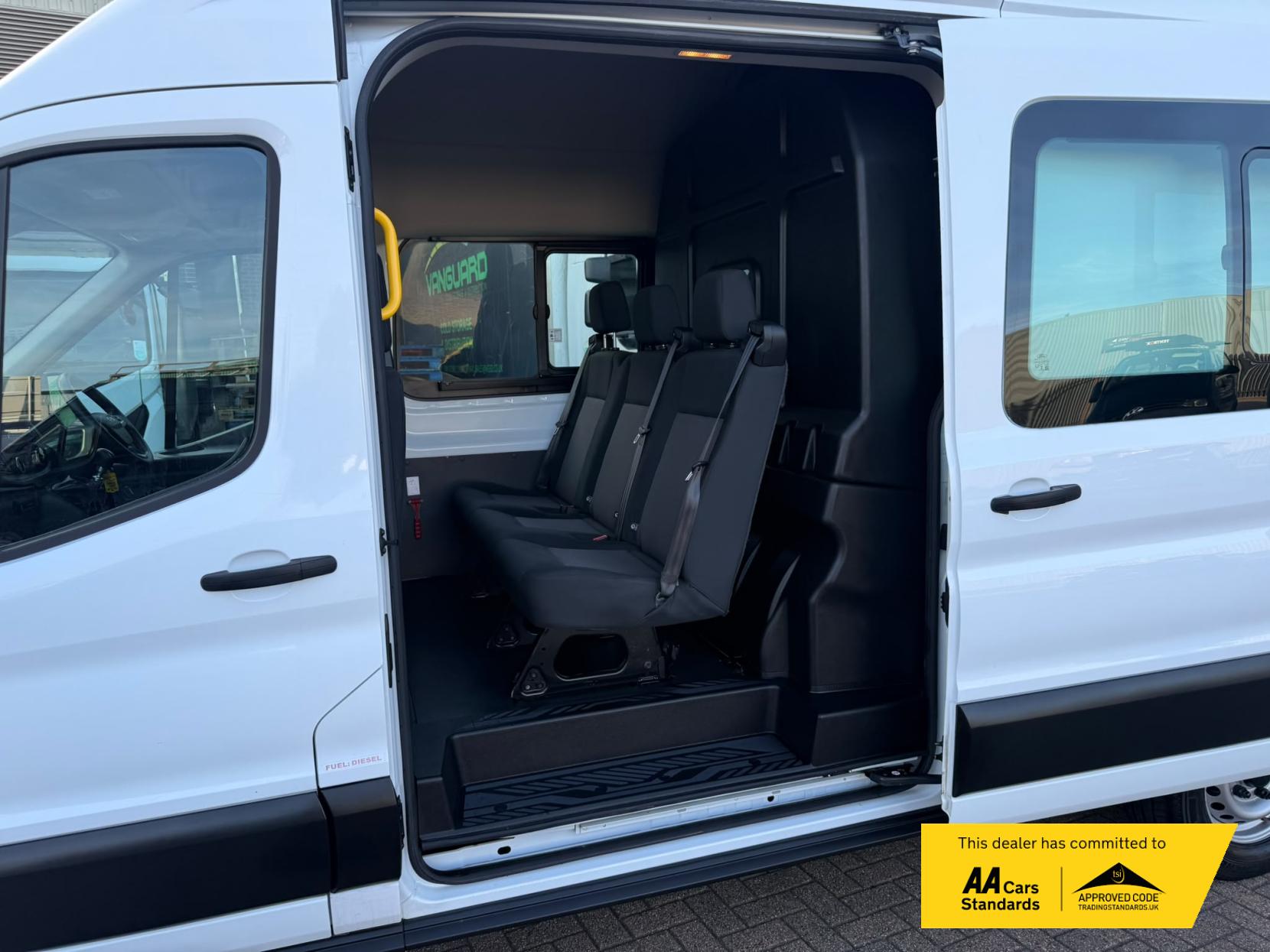 2023 Ford Transit 2.0 350 EcoBlue Leader Crew Van Double Cab 6dr Diesel Manual RWD L3 H3 Euro 6 (s/s) (130 ps) - Thumbnail 7