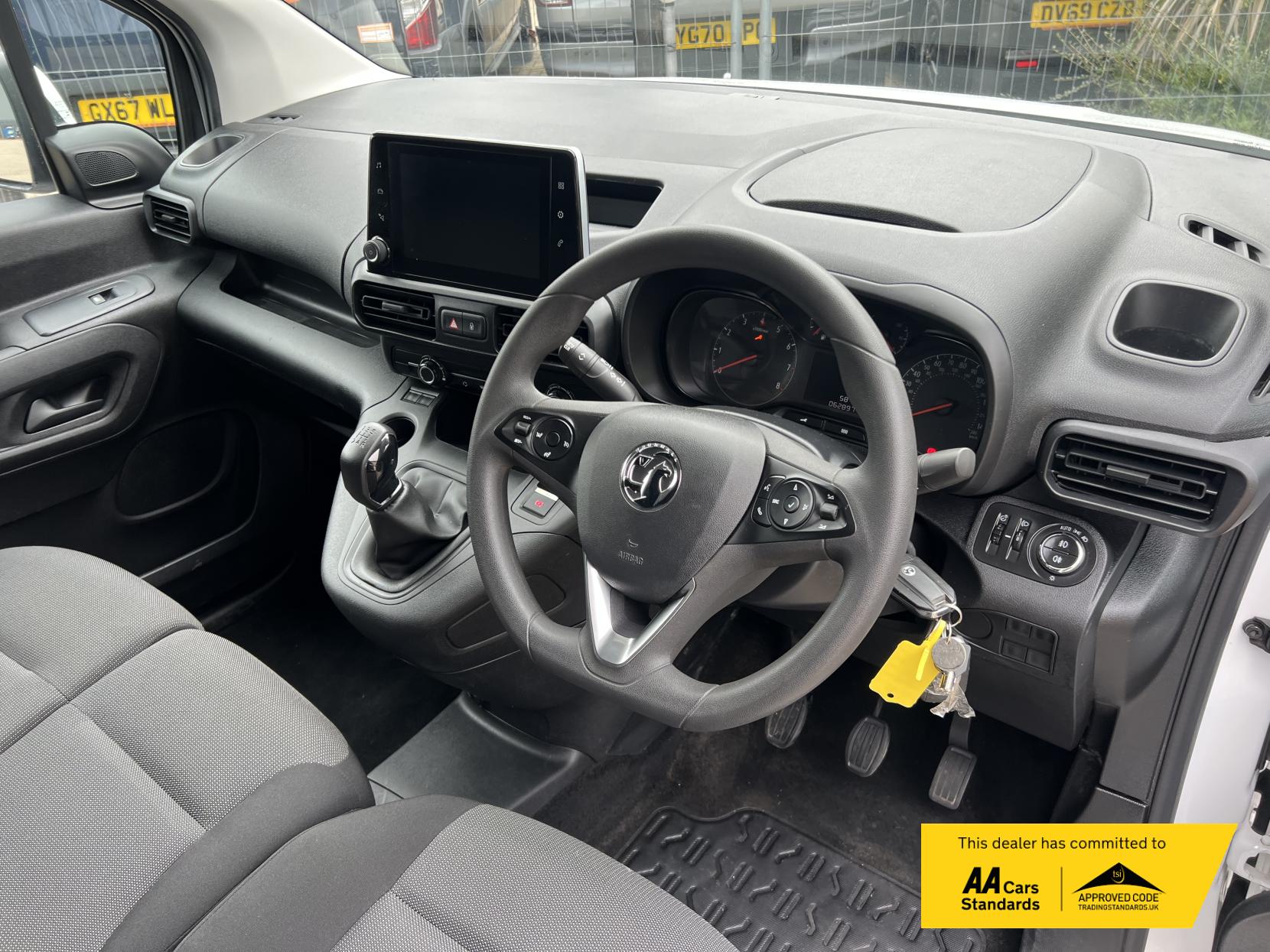 Vauxhall Combo 1.5 Turbo D 2300 Sportive Panel Van 4dr Diesel Manual L1 H1 Euro 6 (100 ps)