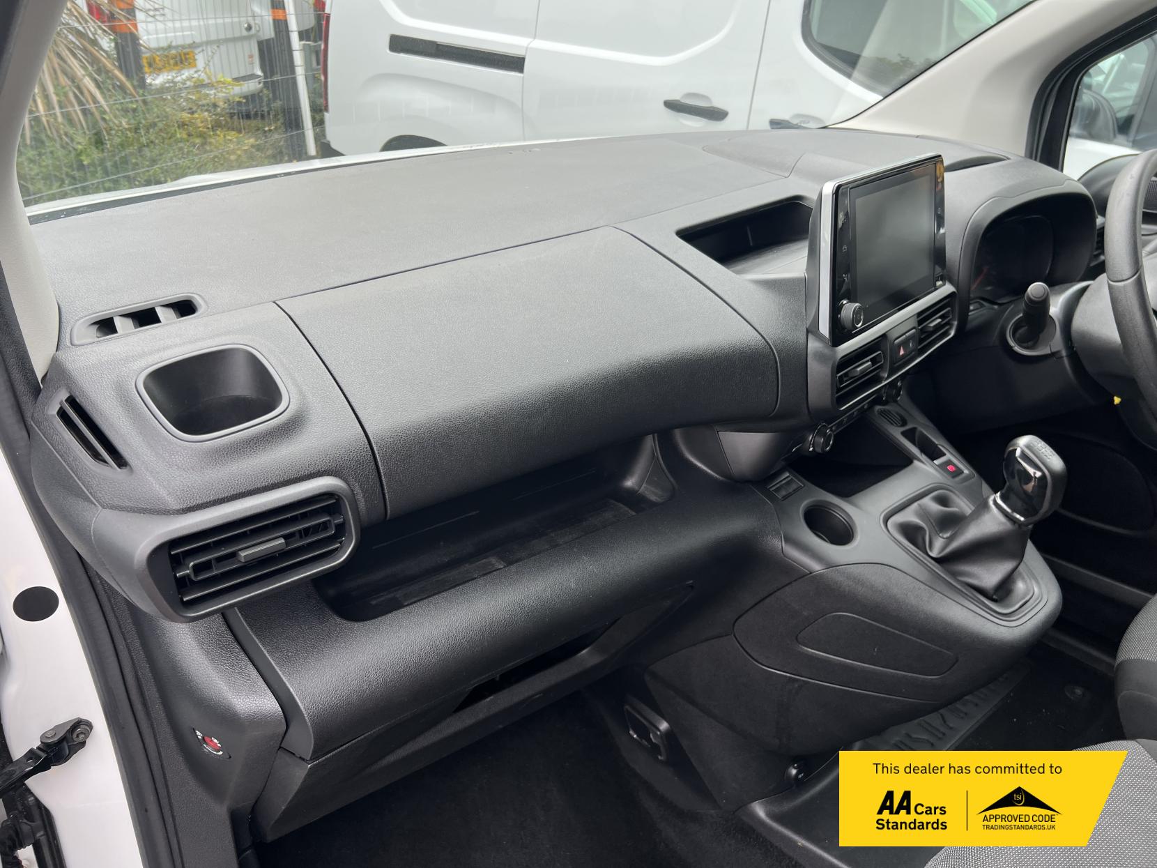 Vauxhall Combo 1.5 Turbo D 2300 Sportive Panel Van 4dr Diesel Manual L1 H1 Euro 6 (100 ps)