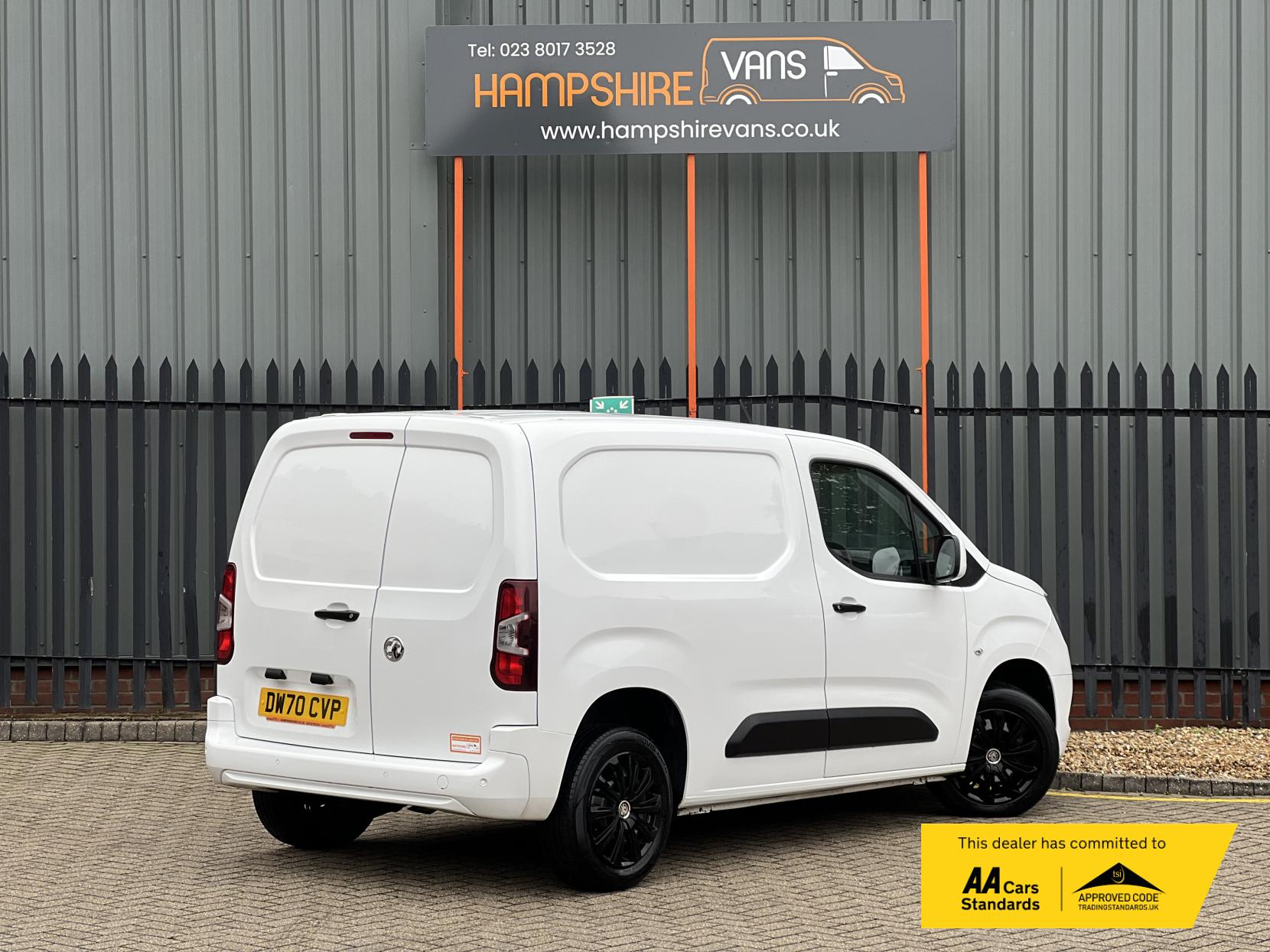Vauxhall Combo 1.5 Turbo D 2300 Sportive Panel Van 4dr Diesel Manual L1 H1 Euro 6 (100 ps)