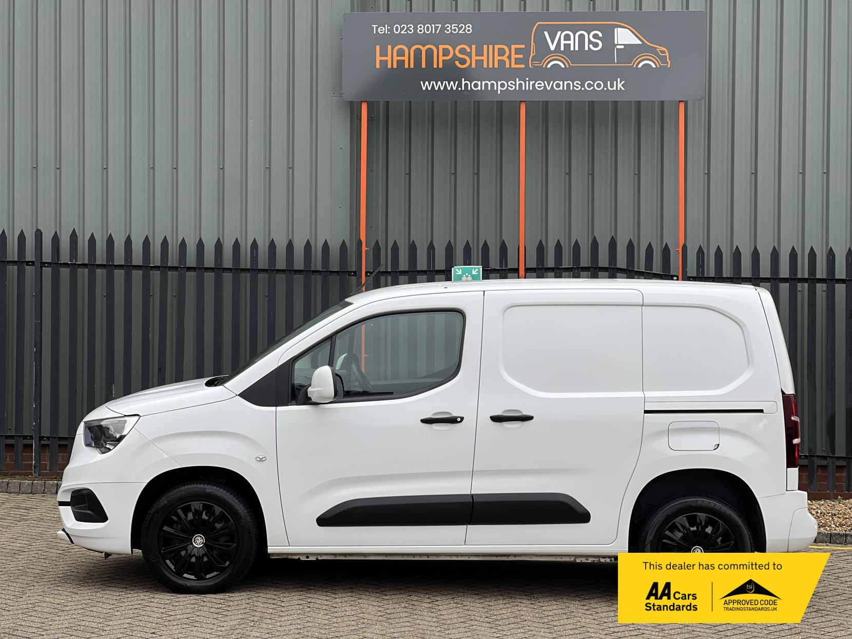 Vauxhall Combo 1.5 Turbo D 2300 Sportive Panel Van 4dr Diesel Manual L1 H1 Euro 6 (100 ps)