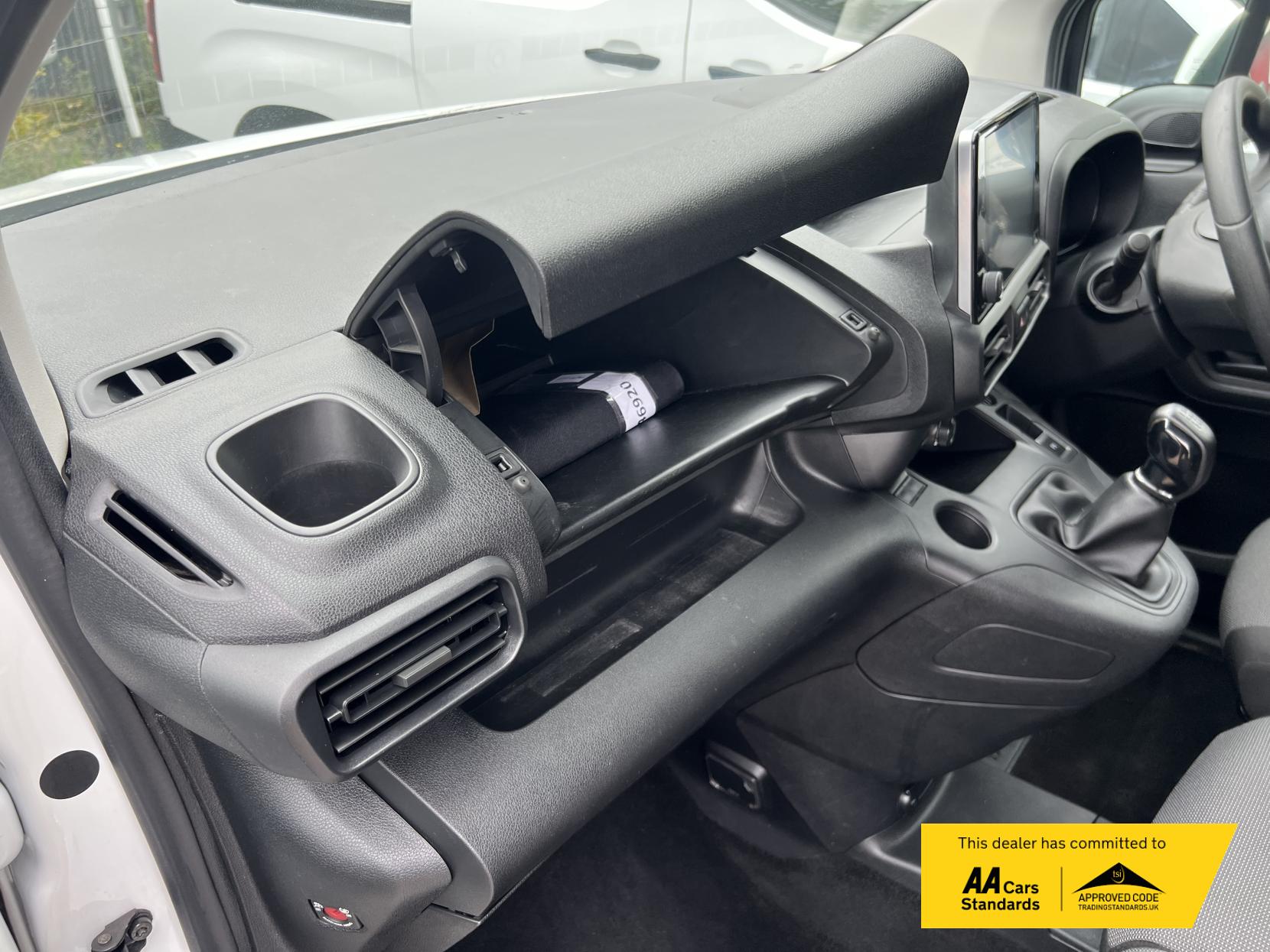 Vauxhall Combo 1.5 Turbo D 2300 Sportive Panel Van 4dr Diesel Manual L1 H1 Euro 6 (100 ps)