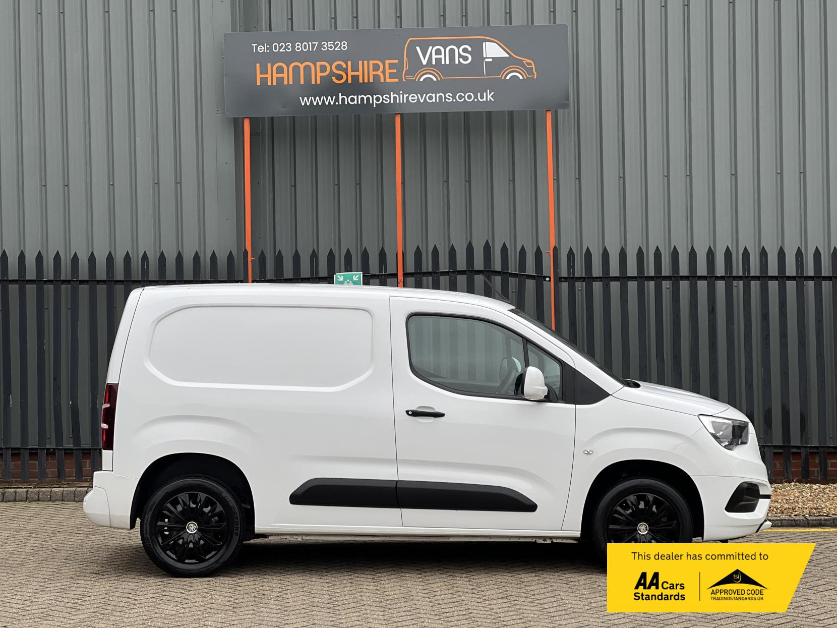 Vauxhall Combo 1.5 Turbo D 2300 Sportive Panel Van 4dr Diesel Manual L1 H1 Euro 6 (100 ps)