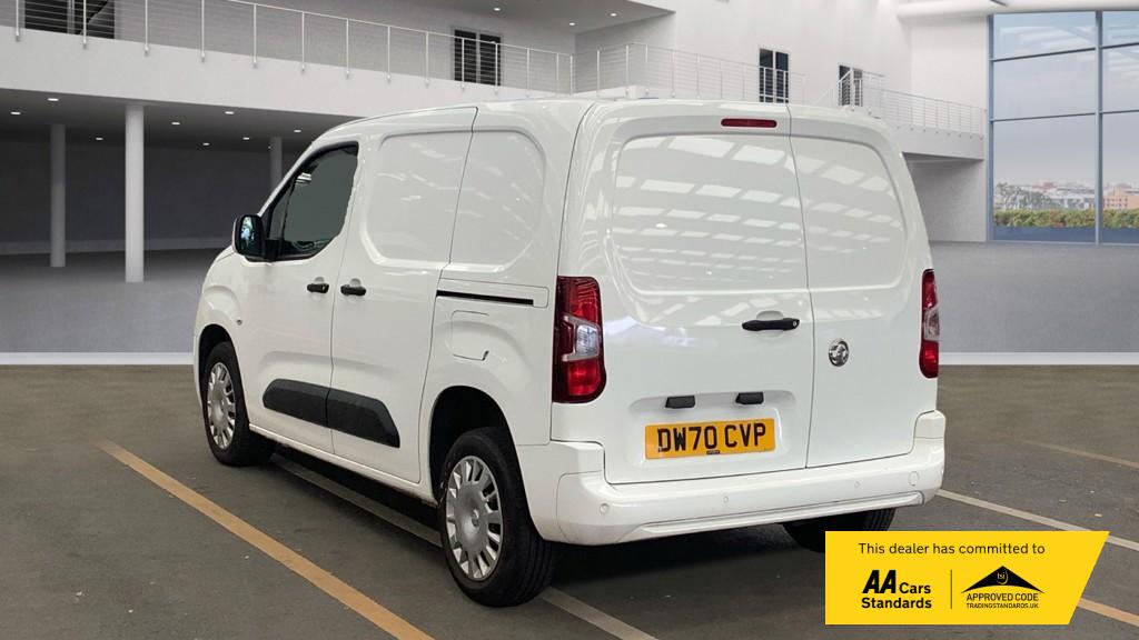 Vauxhall Combo 1.5 Turbo D 2300 Sportive Panel Van 4dr Diesel Manual L1 H1 Euro 6 (100 ps)