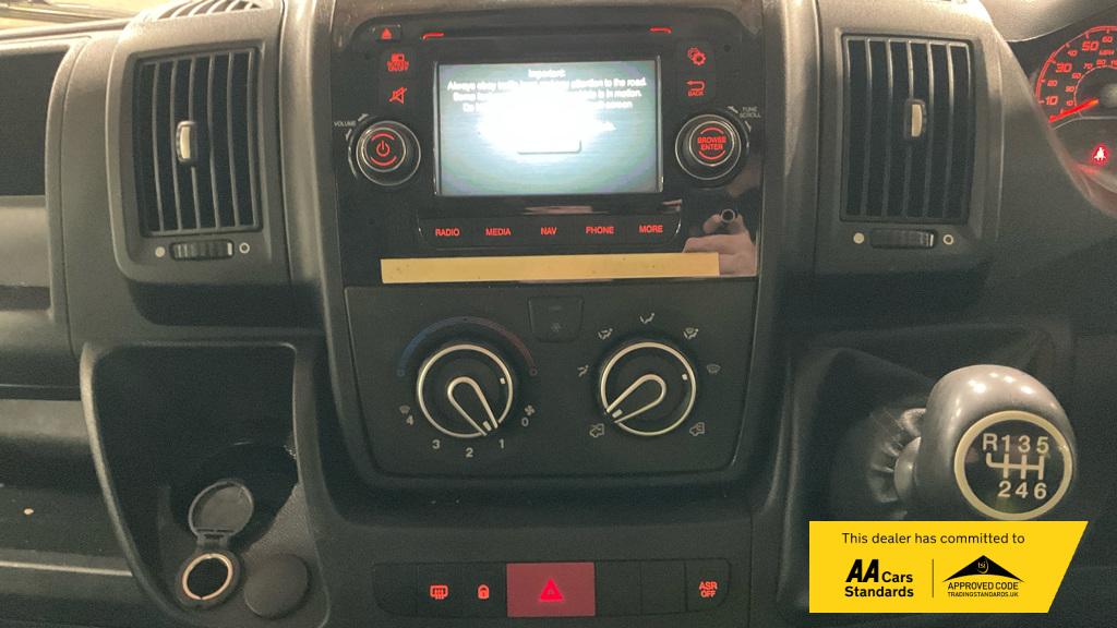 Peugeot Boxer 2.0 BlueHDi 335 Professional Panel Van 5dr Diesel Manual L3 H2 Euro 6 (130 ps)