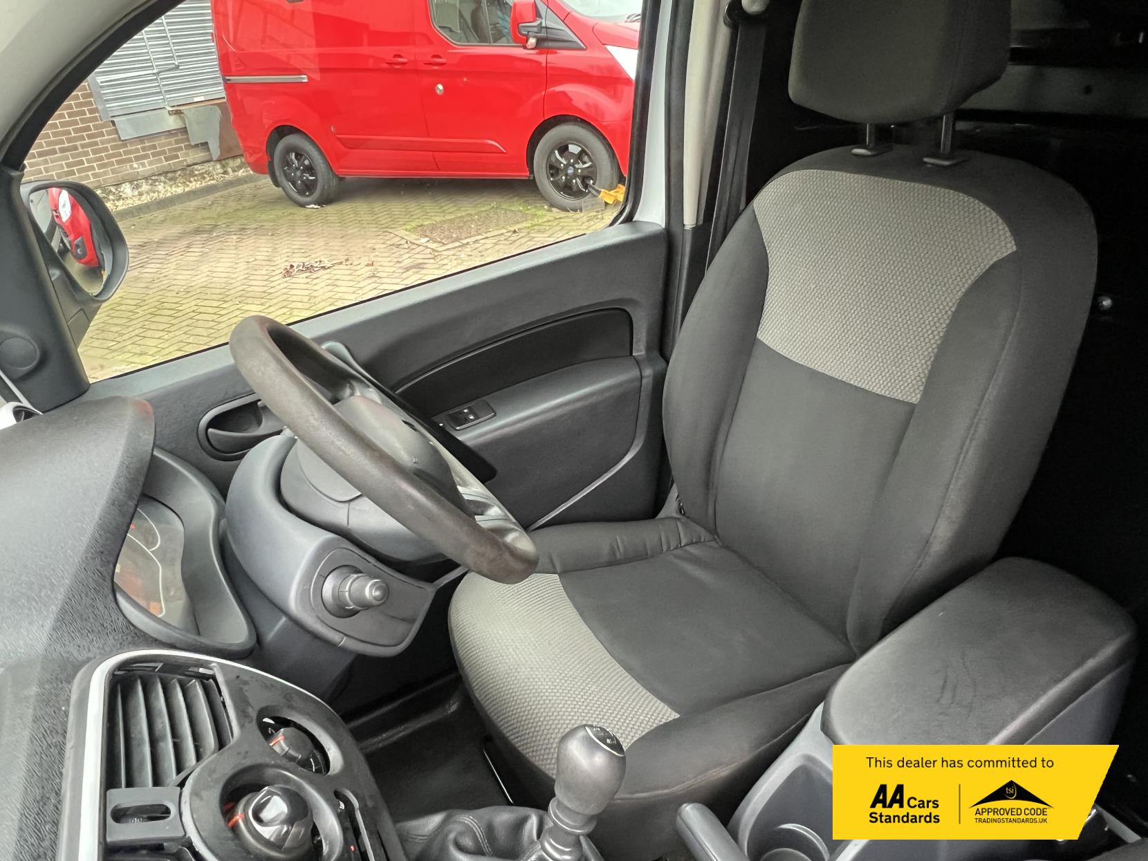 Renault Kangoo Maxi 1.5 dCi ENERGY LL21 Business+ Panel Van 6dr Diesel Manual L3 H1 Euro 6 (s/s) (95 ps)