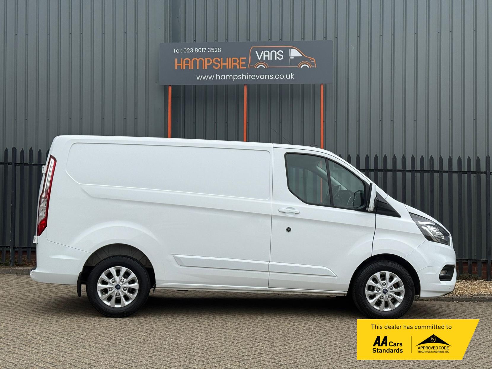 Ford Transit Custom 2.0 300 EcoBlue Limited Panel Van 5dr Diesel Manual L1 H1 Euro 6 (s/s) (130 ps)