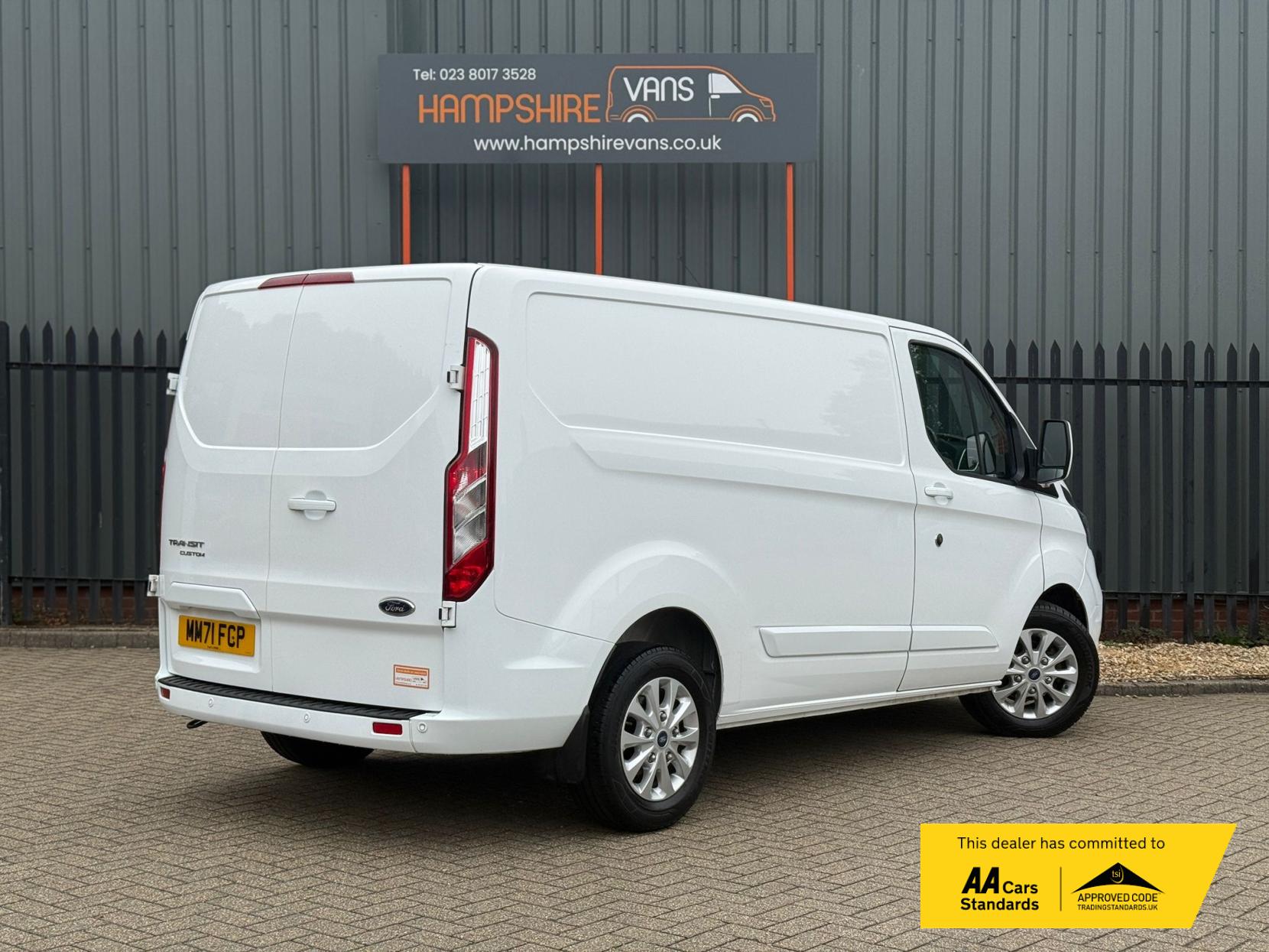 Ford Transit Custom 2.0 300 EcoBlue Limited Panel Van 5dr Diesel Manual L1 H1 Euro 6 (s/s) (130 ps)