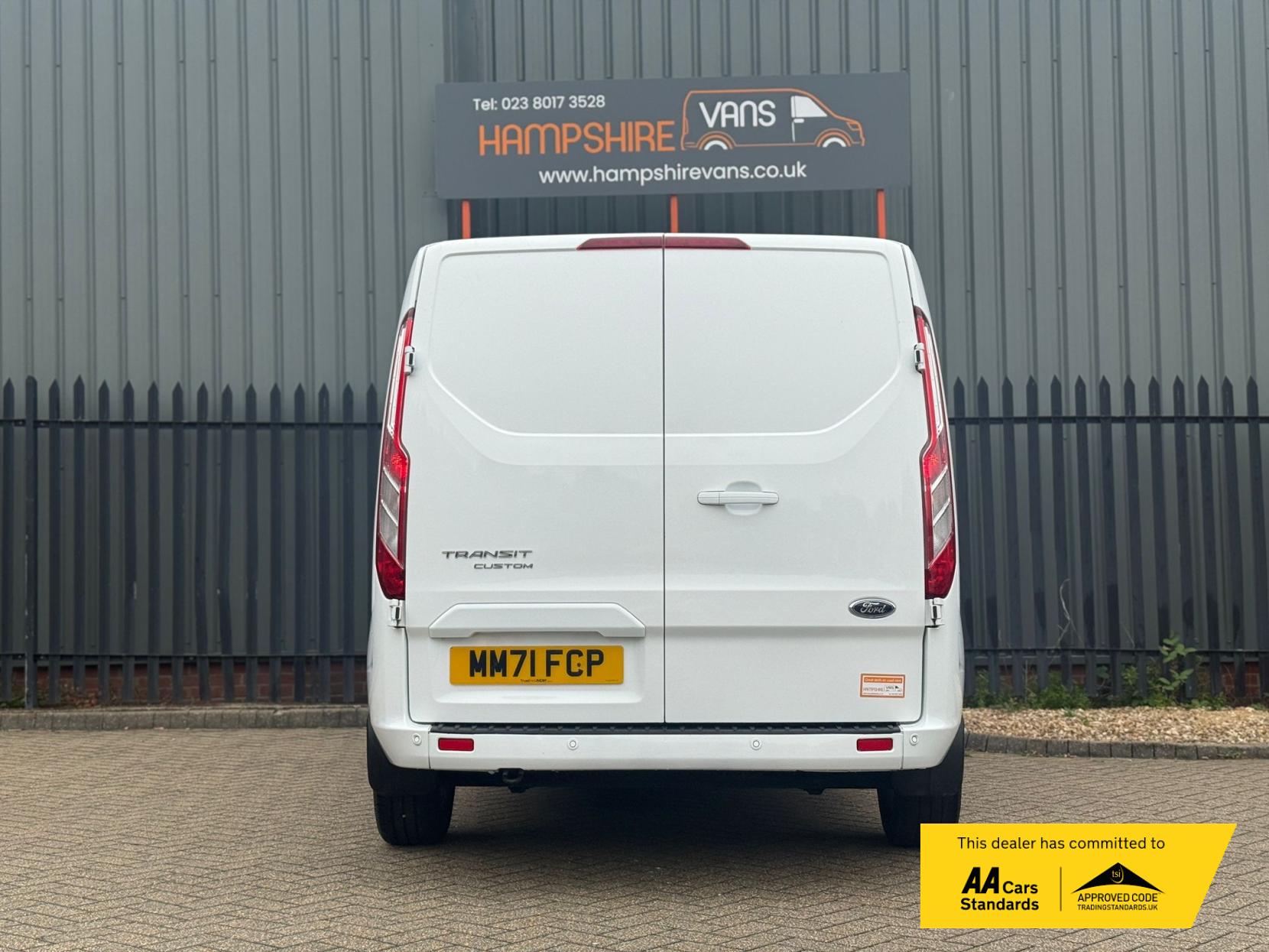 Ford Transit Custom 2.0 300 EcoBlue Limited Panel Van 5dr Diesel Manual L1 H1 Euro 6 (s/s) (130 ps)