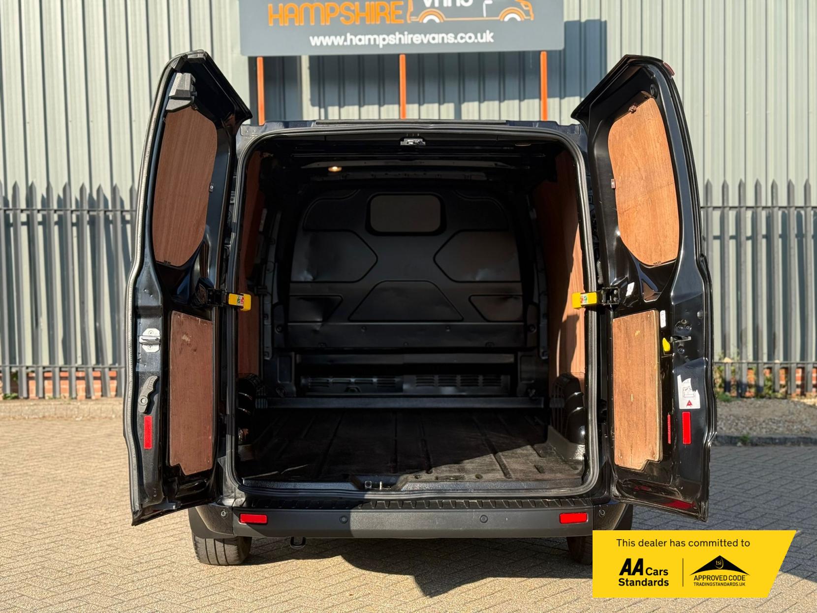 Ford Transit Custom 2.0 300 EcoBlue Trend Panel Van 5dr Diesel Manual L1 H1 Euro 6 (s/s) (130 ps)