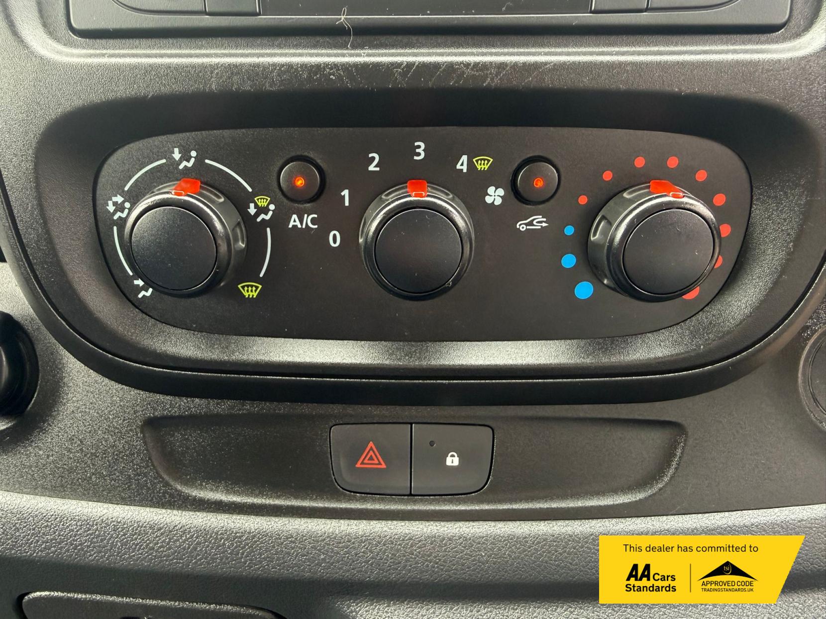 2019 Vauxhall Vivaro 1.6 CDTi 2700 Panel Van 5dr Diesel Manual L1 H1 Euro 6 (s/s) (95 ps) - Thumbnail 32