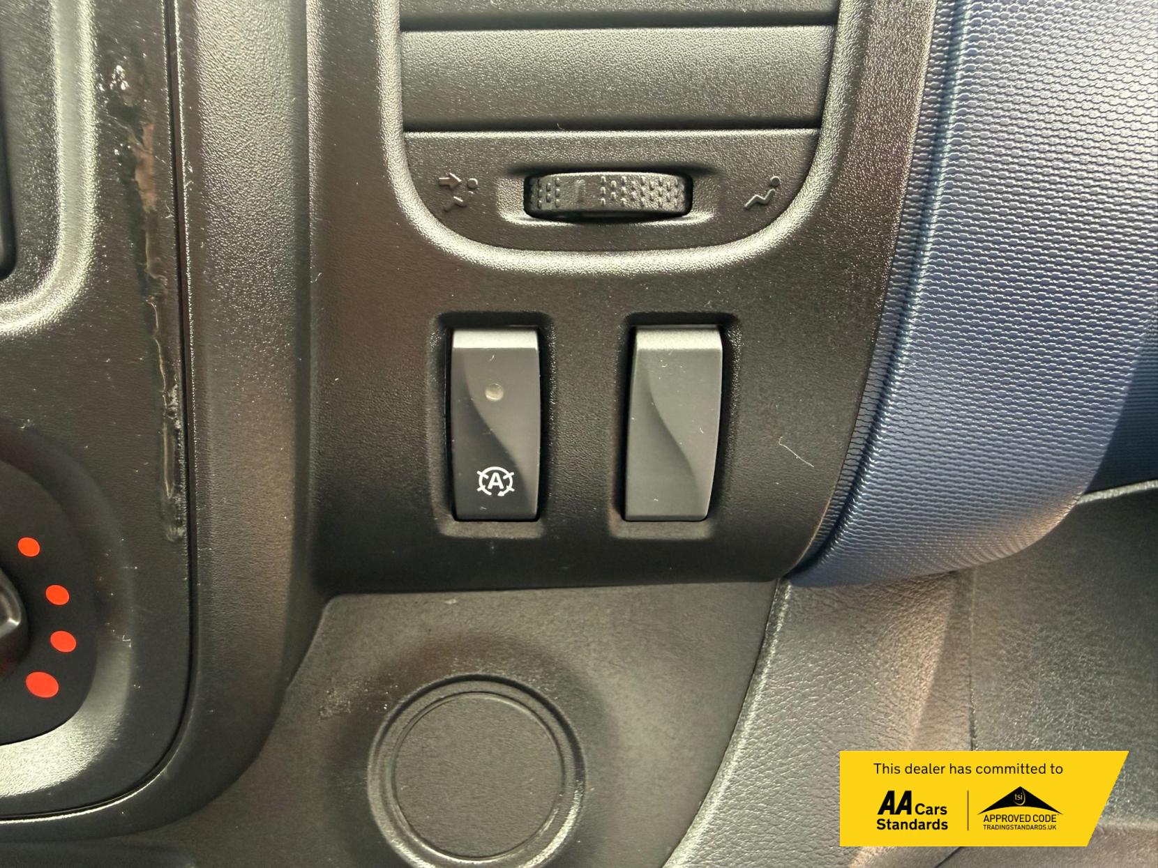 2019 Vauxhall Vivaro 1.6 CDTi 2700 Panel Van 5dr Diesel Manual L1 H1 Euro 6 (s/s) (95 ps) - Thumbnail 36