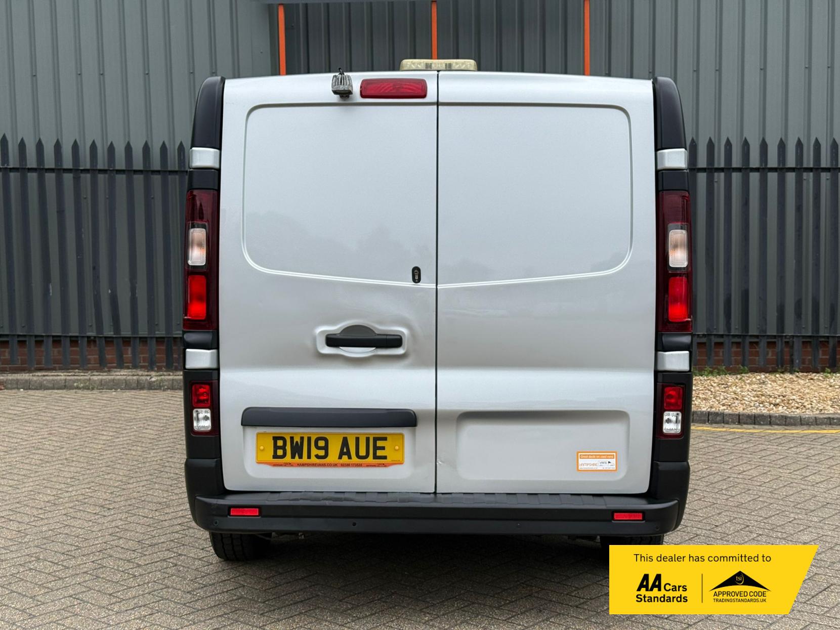 2019 Vauxhall Vivaro 1.6 CDTi 2700 Panel Van 5dr Diesel Manual L1 H1 Euro 6 (s/s) (95 ps) - Thumbnail 9