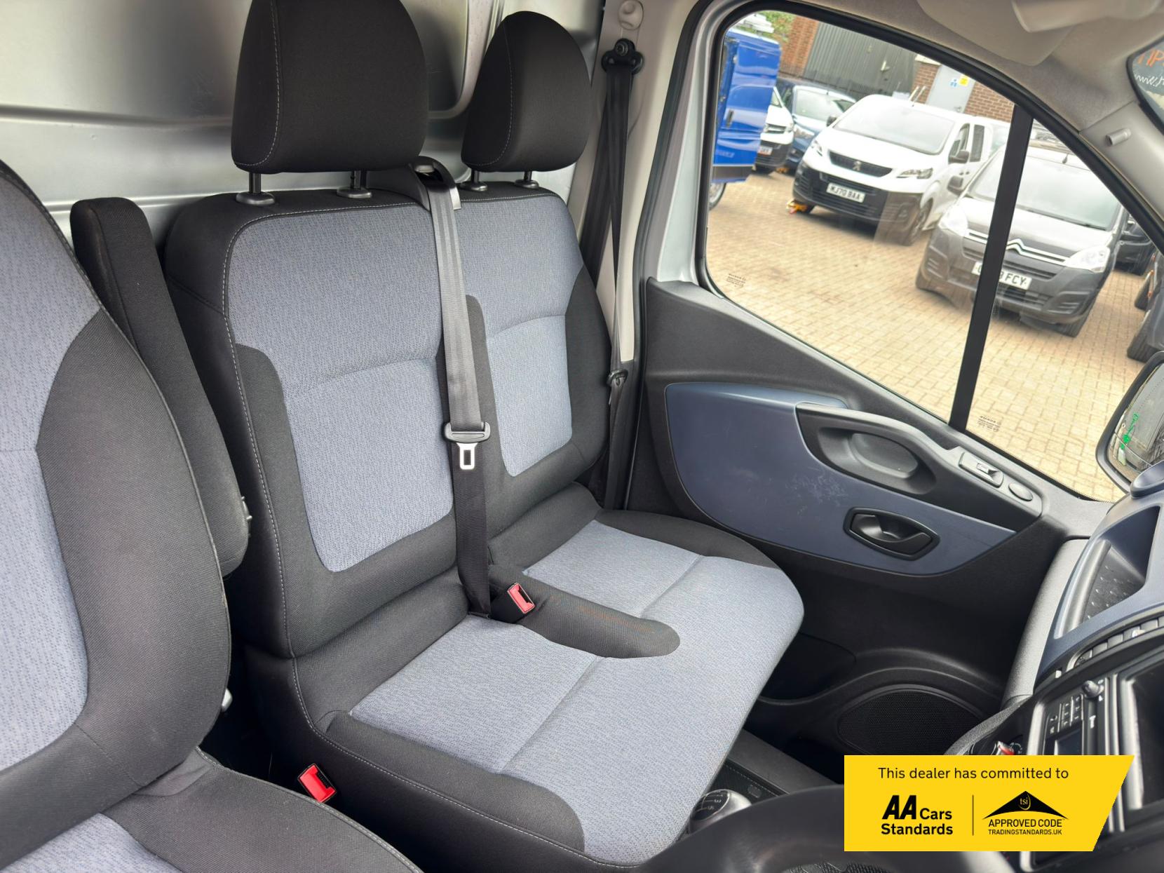 2019 Vauxhall Vivaro 1.6 CDTi 2700 Panel Van 5dr Diesel Manual L1 H1 Euro 6 (s/s) (95 ps) - Thumbnail 20