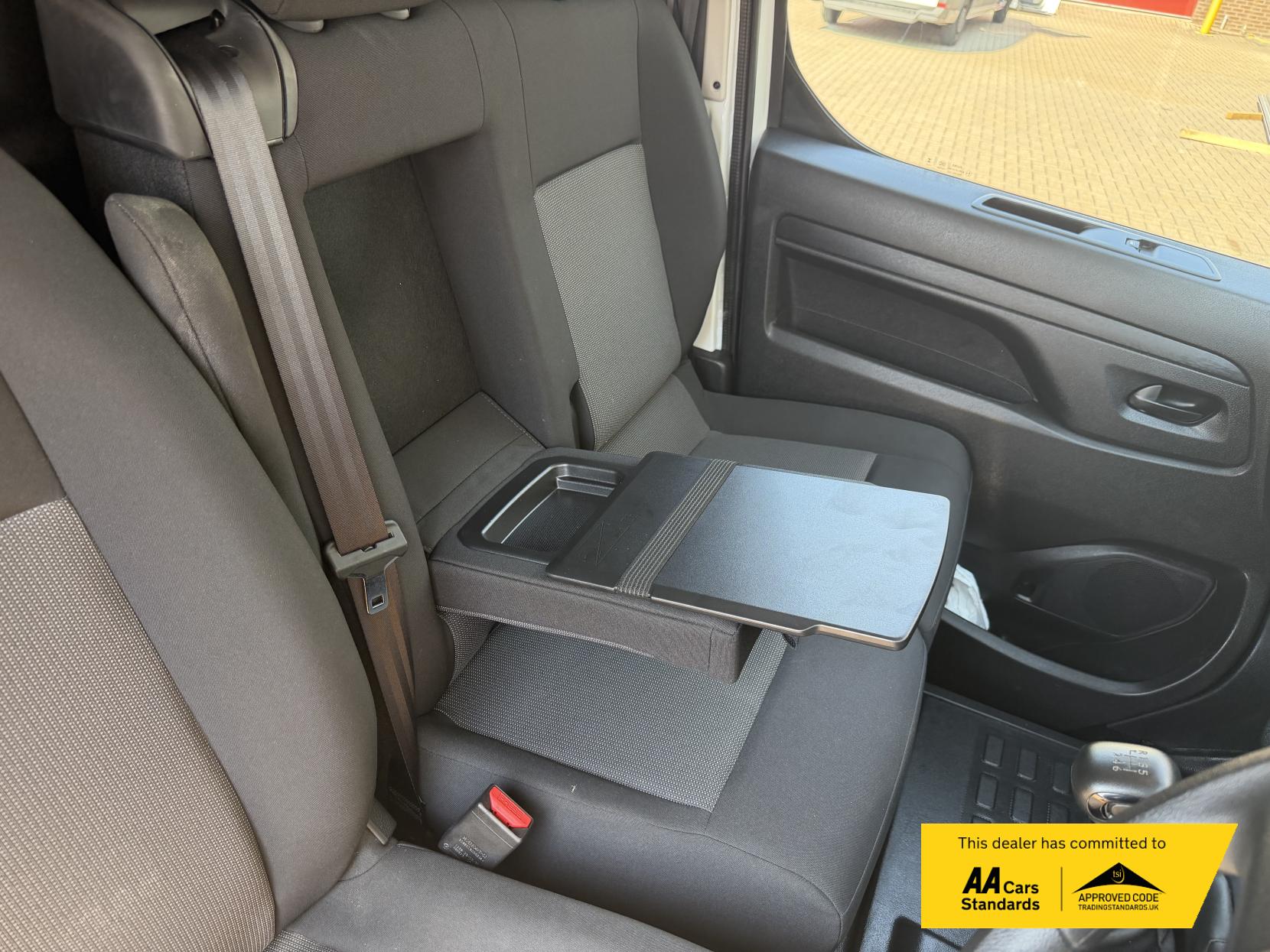 2023 Peugeot Expert 1.5 BlueHDi 1000 Asphalt Premium + Long Panel Van 6dr Diesel Manual LWB Euro 6 (s/s) (100 bhp) - Thumbnail 23