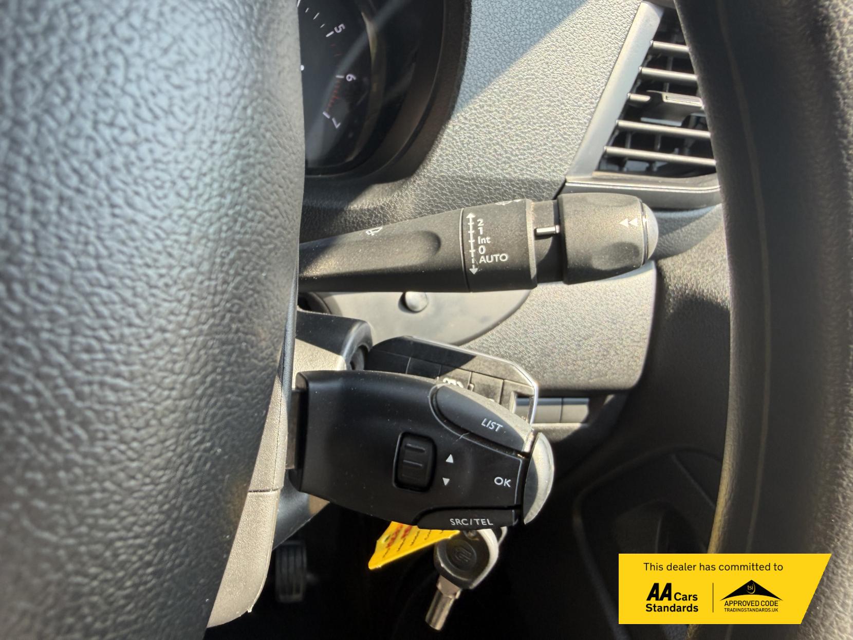2023 Peugeot Expert 1.5 BlueHDi 1000 Asphalt Premium + Long Panel Van 6dr Diesel Manual LWB Euro 6 (s/s) (100 bhp) - Thumbnail 35