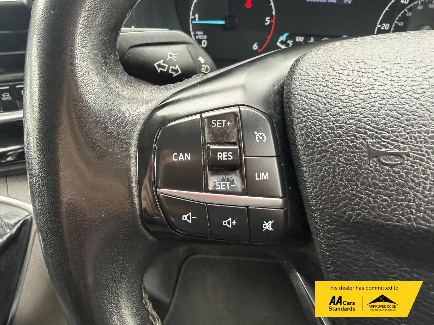 2022 Ford Transit Custom 2.0 300 EcoBlue Limited Crew Van Double Cab 5dr Diesel Manual L2 H1 Euro 6 (s/s) (130 ps) - Thumbnail 31