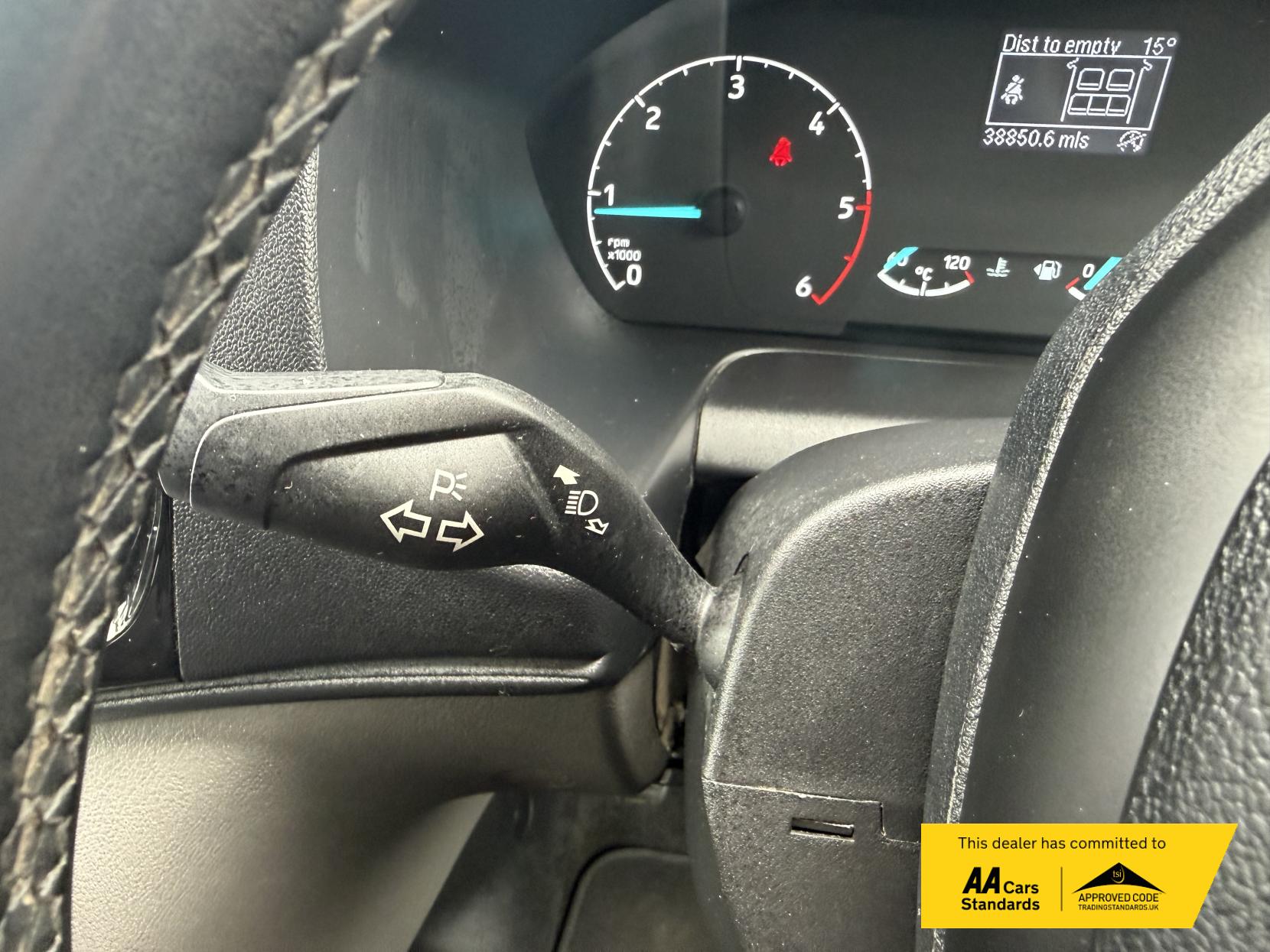 2022 Ford Transit Custom 2.0 300 EcoBlue Limited Crew Van Double Cab 5dr Diesel Manual L2 H1 Euro 6 (s/s) (130 ps) - Thumbnail 30