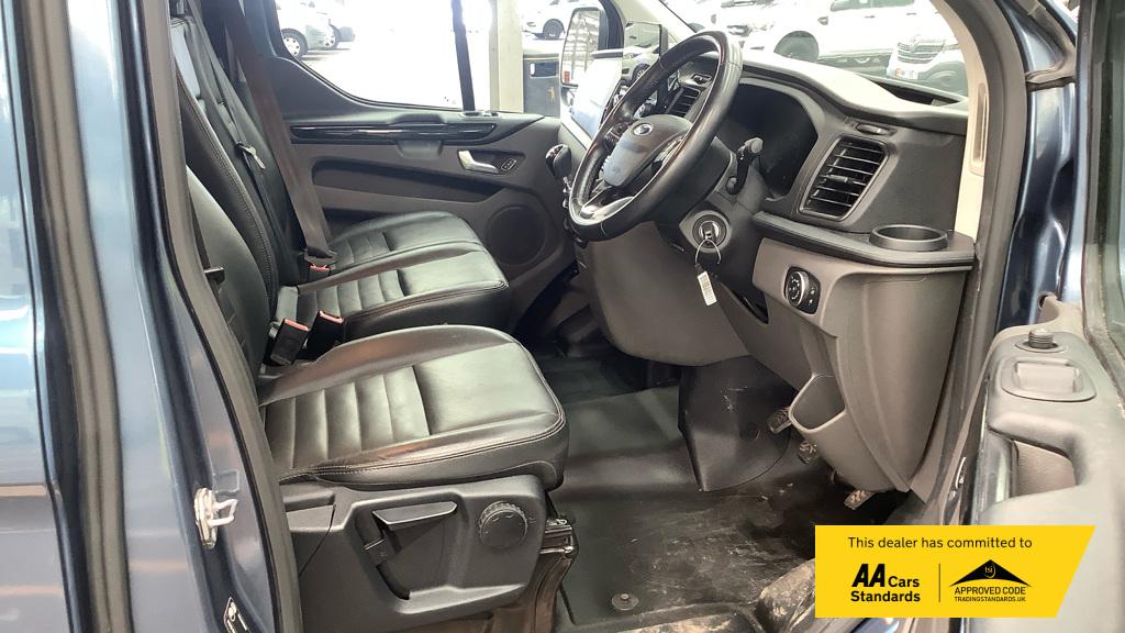 2022 Ford Transit Custom 2.0 300 EcoBlue Trail Panel Van 5dr Diesel Manual L1 H1 Euro 6 (s/s) (170 ps) - Thumbnail 7