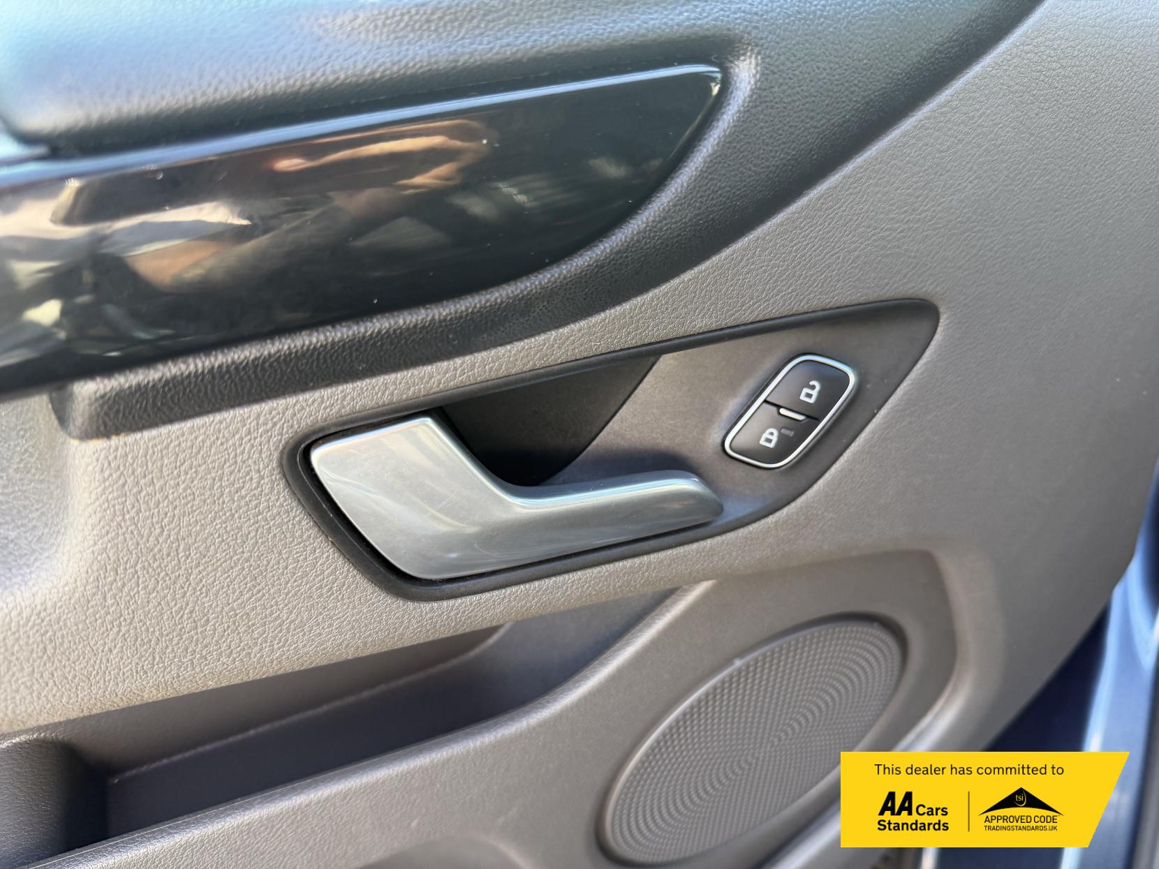 2022 Ford Transit Custom 2.0 300 EcoBlue Trail Panel Van 5dr Diesel Manual L1 H1 Euro 6 (s/s) (170 ps) - Thumbnail 28