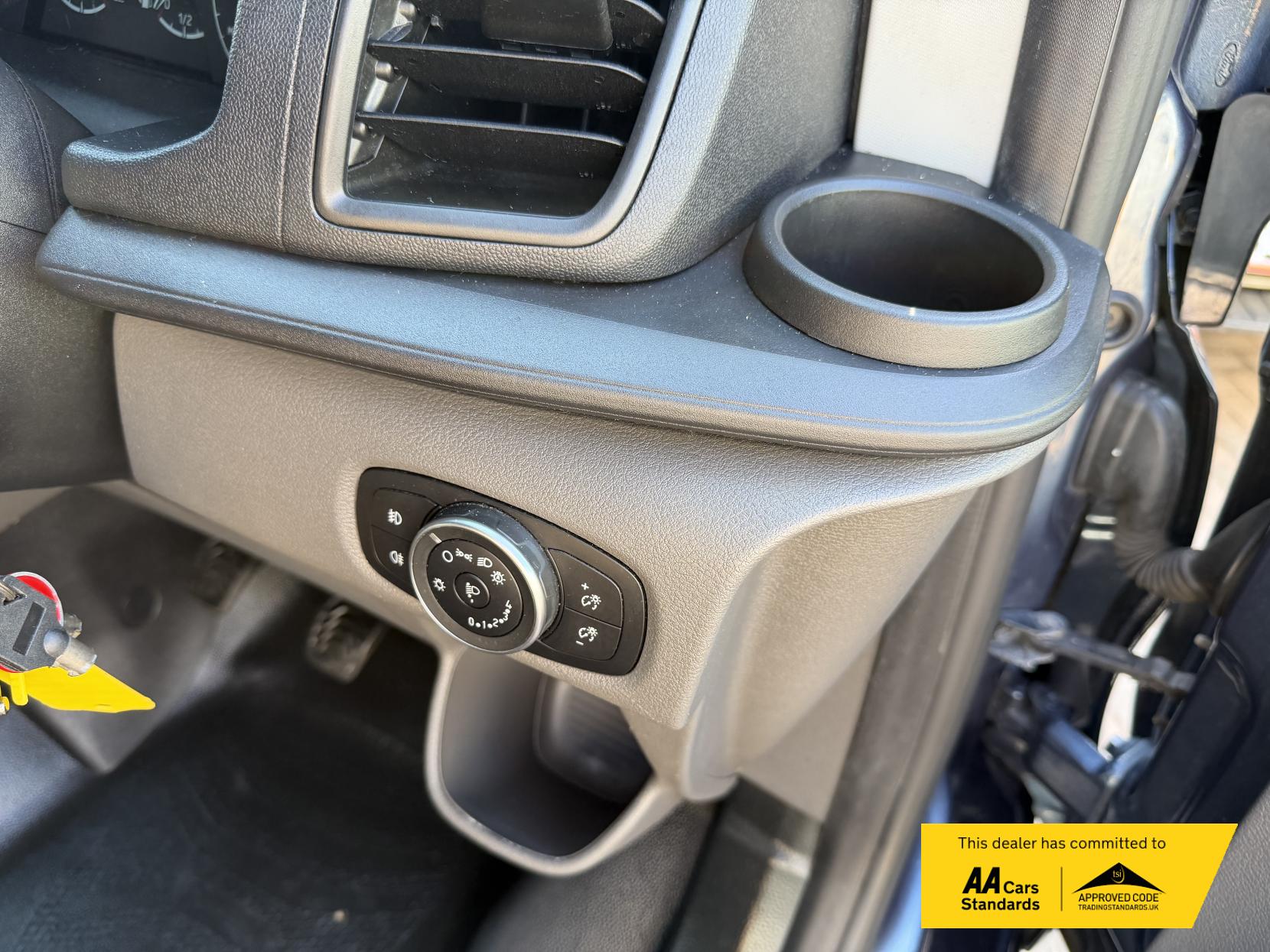 2022 Ford Transit Custom 2.0 300 EcoBlue Trail Panel Van 5dr Diesel Manual L1 H1 Euro 6 (s/s) (170 ps) - Thumbnail 46