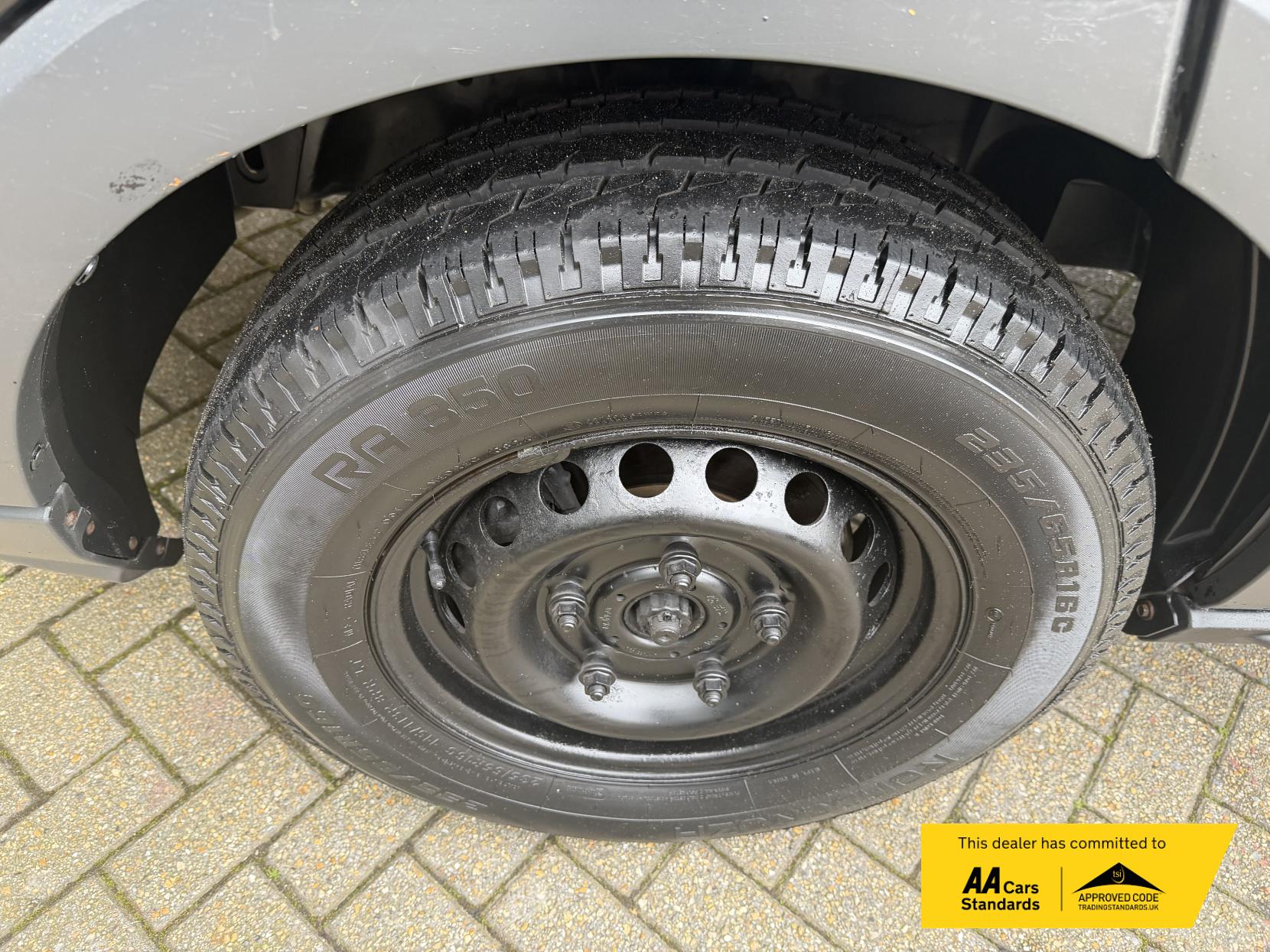 Ford Transit 2.2 TDCi 350 Trend Panel Van 5dr Diesel Manual FWD L3 H2 Euro 5 (125 ps)