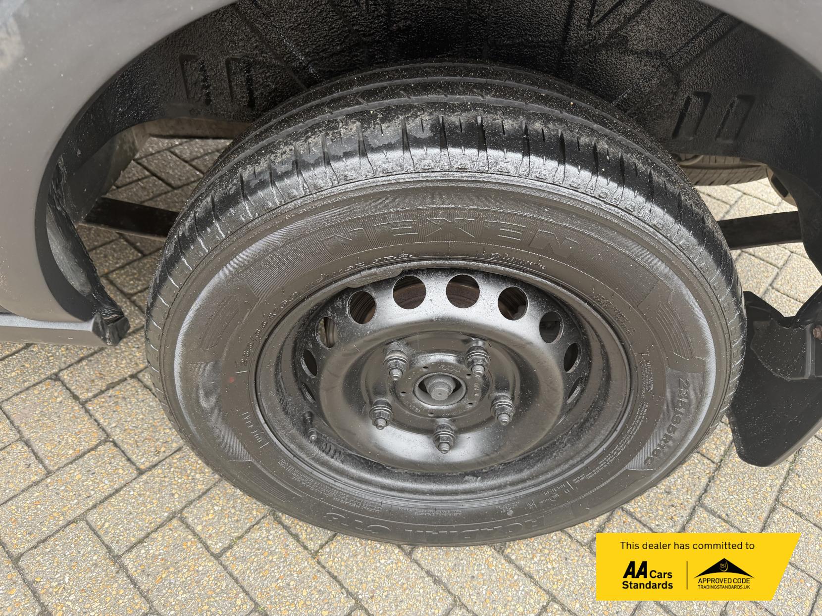 Ford Transit 2.2 TDCi 350 Trend Panel Van 5dr Diesel Manual FWD L3 H2 Euro 5 (125 ps)