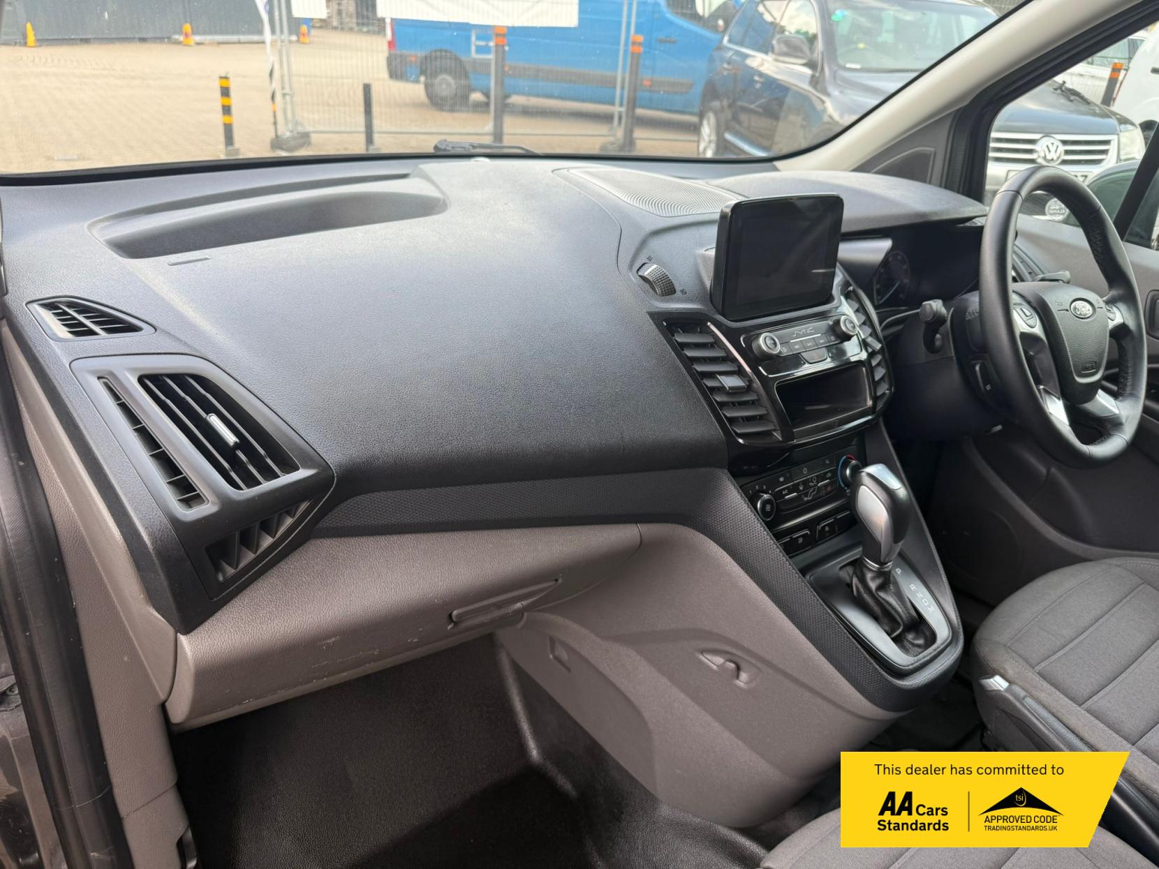 Ford Transit Connect 1.5 240 EcoBlue Limited Panel Van 5dr Diesel Auto L2 Euro 6 (s/s) (120 ps)