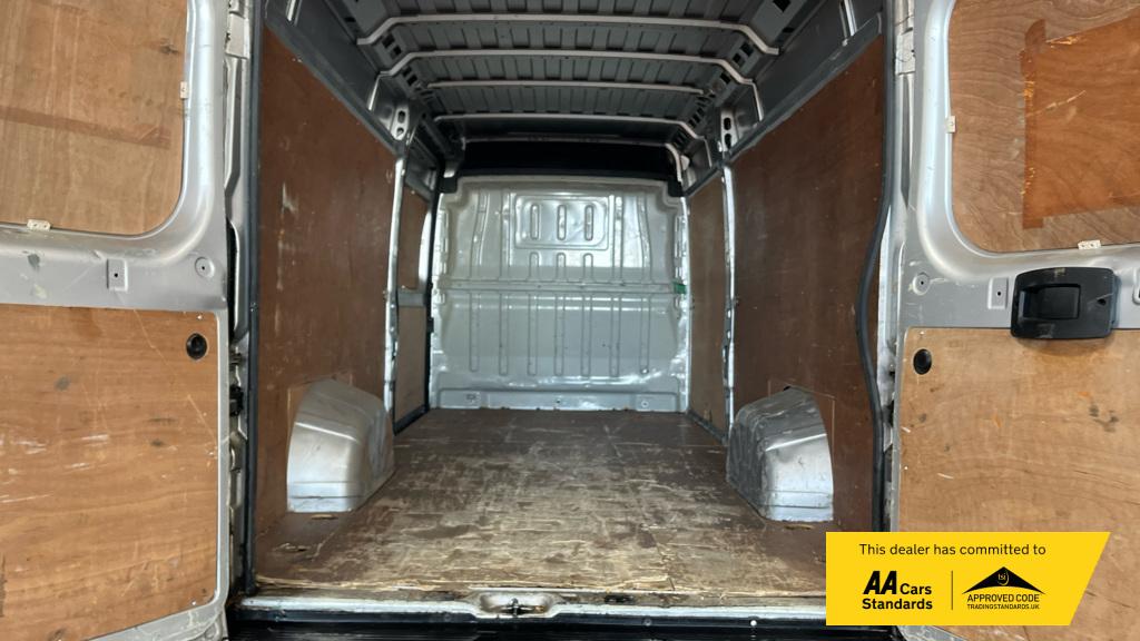 2018 Citroen Relay 2.0 BlueHDi 35 Enterprise Panel Van 5dr Diesel Manual L4 High Roof Euro 6 (Heavy) (130 ps) - Thumbnail 3