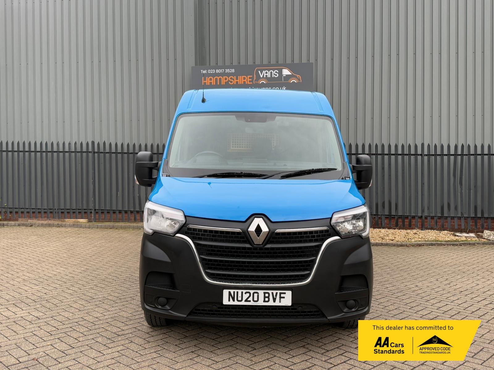 Renault Master 2.3 dCi ENERGY 35 Business Panel Van 4dr Diesel Manual FWD LWB Medium Roof Euro 6 (s/s) (150 bhp)