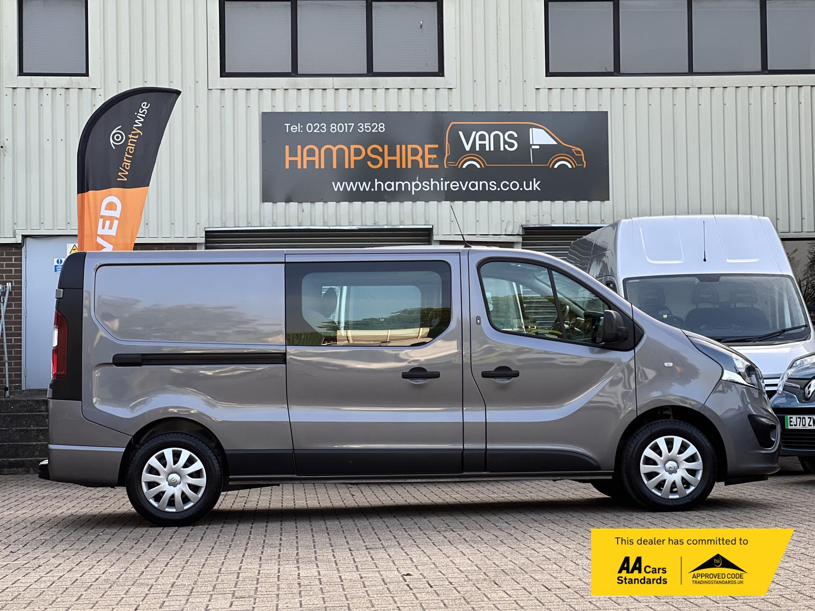 Vauxhall Vivaro 1.6 CDTi 2900 BiTurbo ecoTEC Sportive Crew Van Double Cab 5dr Diesel Manual L2 H1 Euro 6 (s/s) (6 Seat) (125 ps)