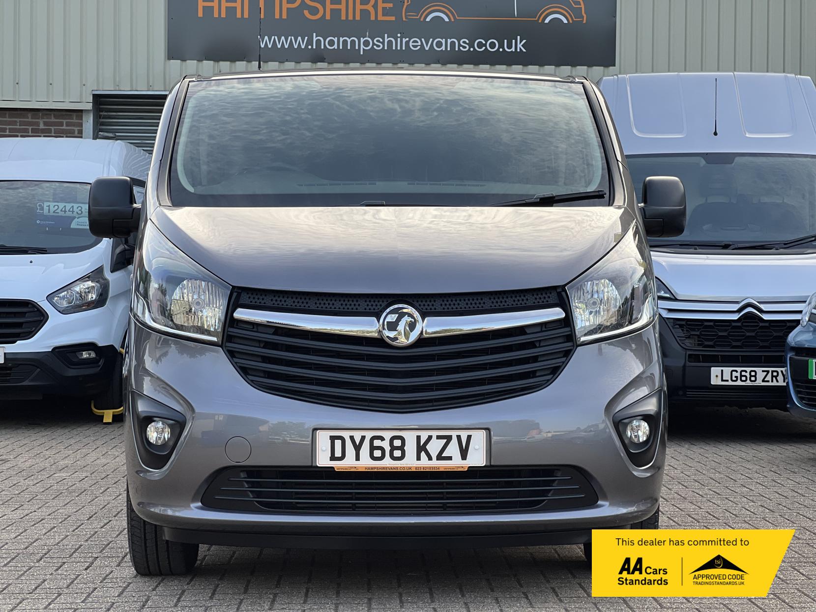 Vauxhall Vivaro 1.6 CDTi 2900 BiTurbo ecoTEC Sportive Crew Van Double Cab 5dr Diesel Manual L2 H1 Euro 6 (s/s) (6 Seat) (125 ps)