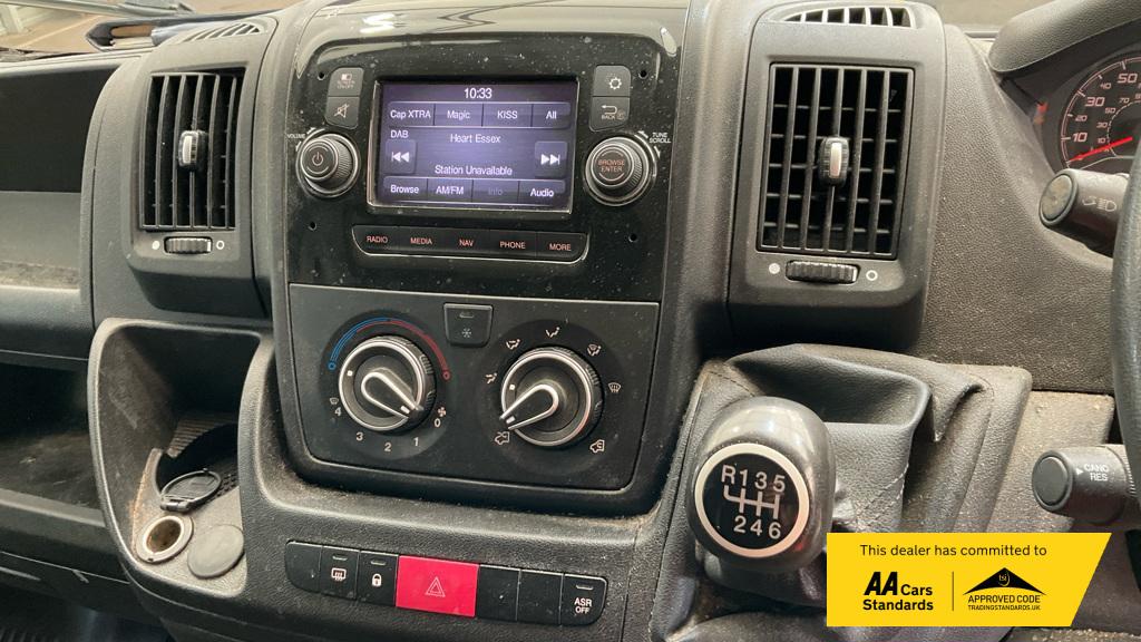 Peugeot Boxer 2.2 BlueHDi 335 Professional Panel Van 5dr Diesel Manual L2 H2 Euro 6 (s/s) (140 ps)