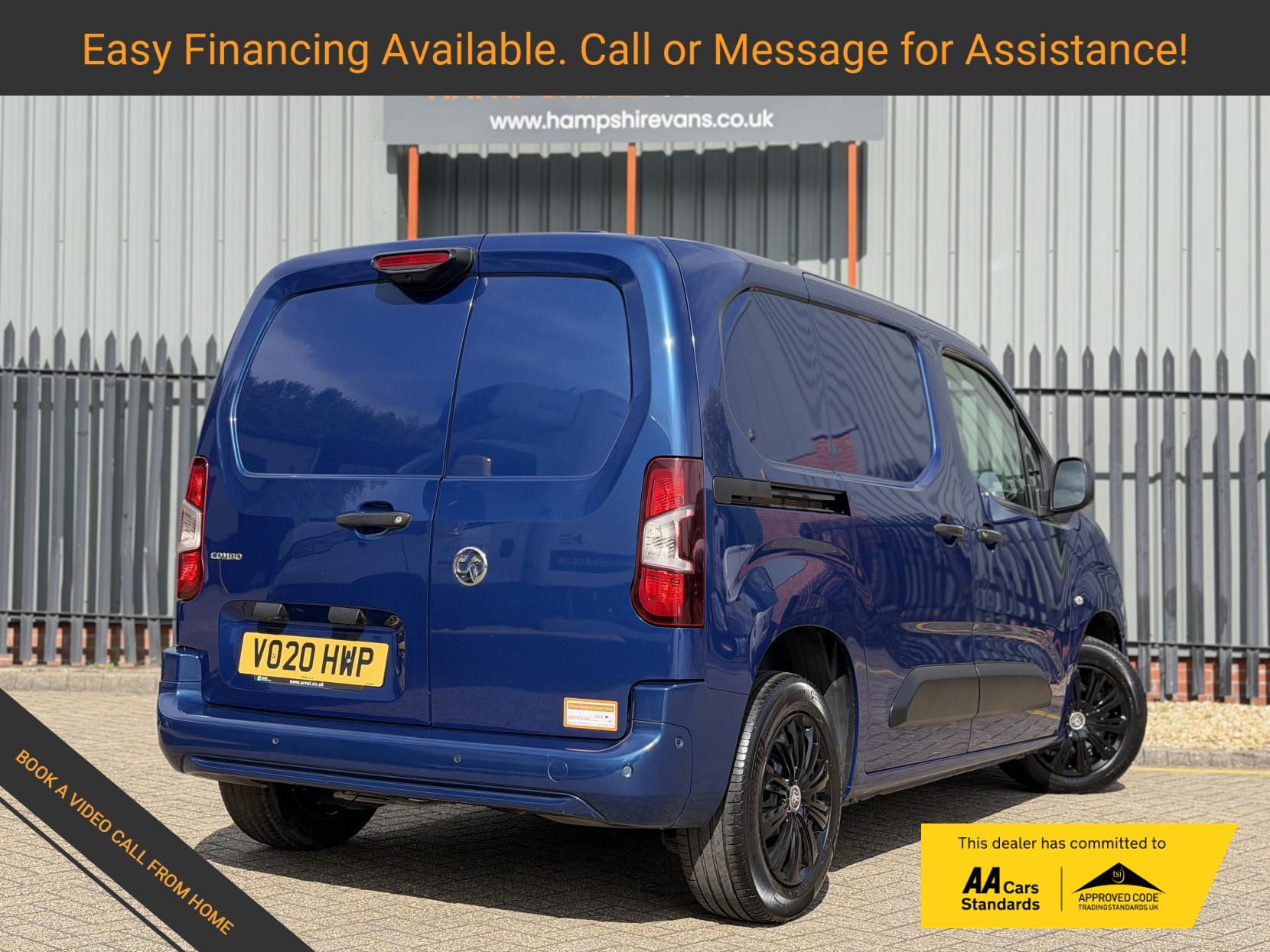 2020 Vauxhall Combo 1.5 Turbo D 2000 Sportive Panel Van 4dr Diesel Manual L1 H1 Euro 6 (s/s) (100 ps) - Thumbnail 3