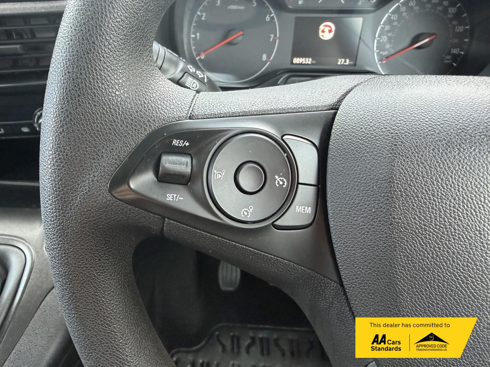 2020 Vauxhall Combo 1.5 Turbo D 2000 Sportive Panel Van 4dr Diesel Manual L1 H1 Euro 6 (s/s) (100 ps) - Thumbnail 55