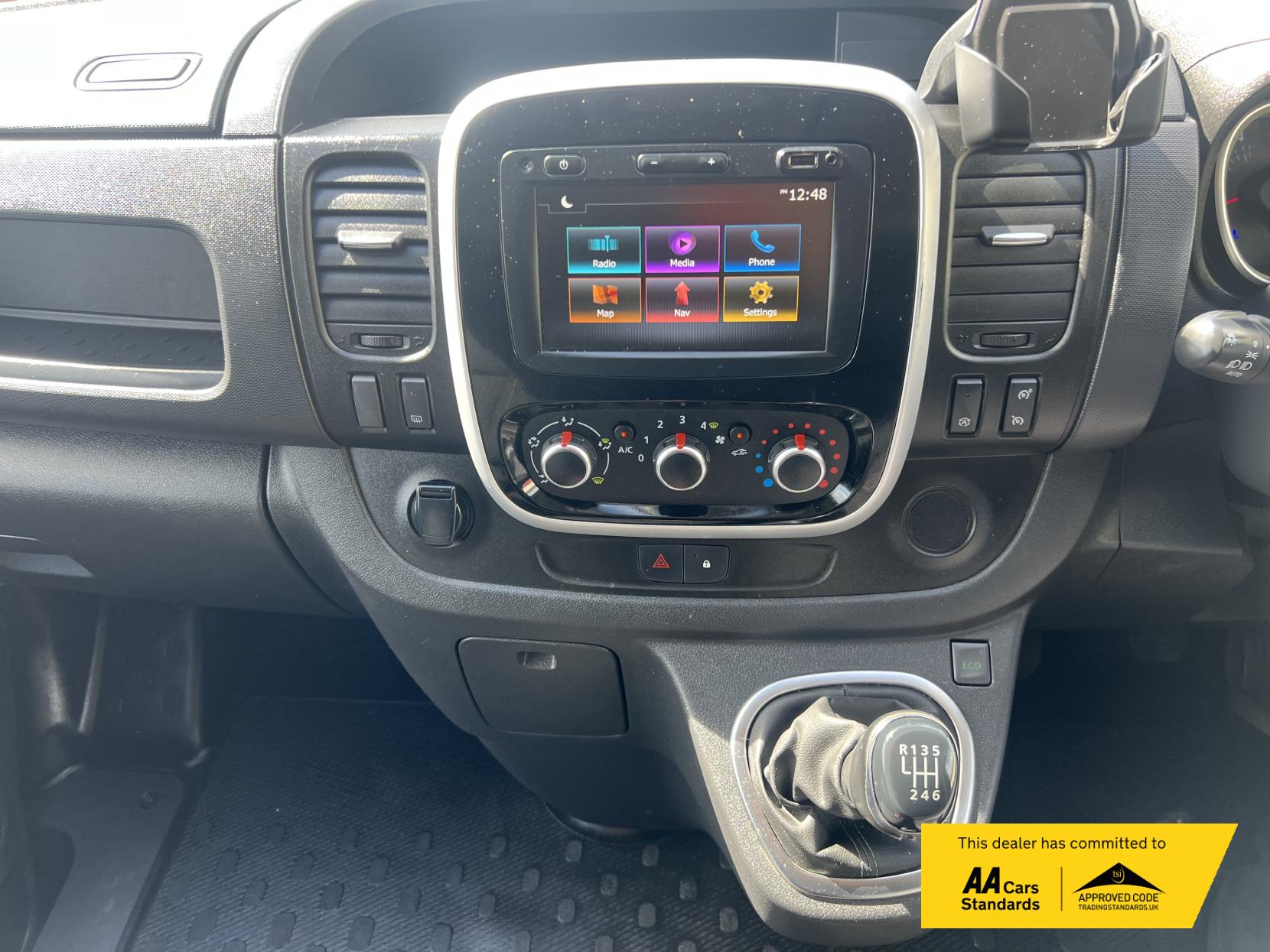 Renault Trafic 2.0 dCi ENERGY 28 Sport Panel Van 5dr Diesel Manual SWB Standard Roof Euro 6 (s/s) (120 ps)