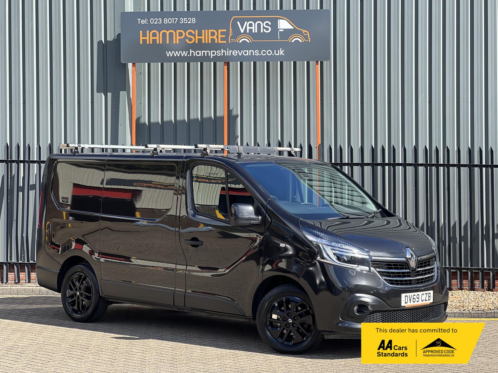 Renault Trafic 2.0 dCi ENERGY 28 Sport Panel Van 5dr Diesel Manual SWB Standard Roof Euro 6 (s/s) (120 ps)