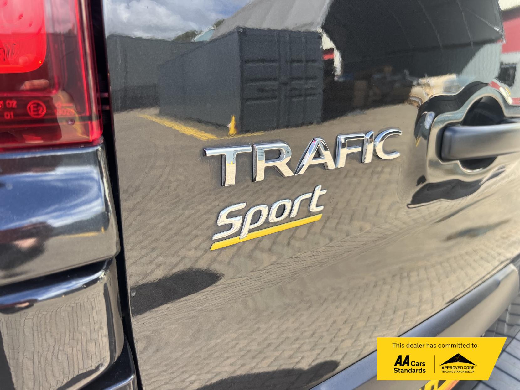 Renault Trafic 2.0 dCi ENERGY 28 Sport Panel Van 5dr Diesel Manual SWB Standard Roof Euro 6 (s/s) (120 ps)