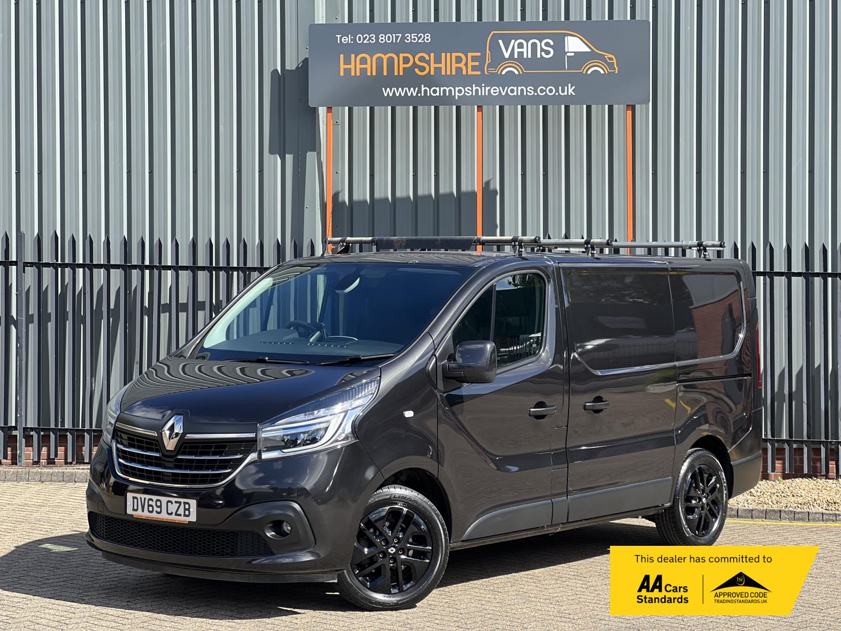 Renault Trafic 2.0 dCi ENERGY 28 Sport Panel Van 5dr Diesel Manual SWB Standard Roof Euro 6 (s/s) (120 ps)