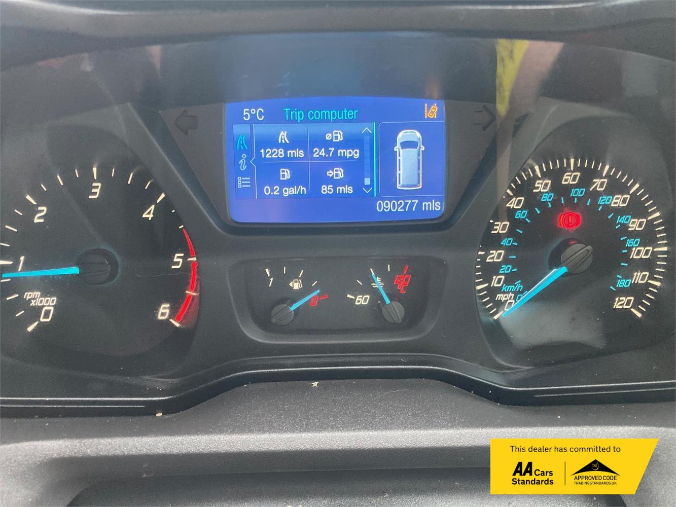 Ford Transit 2.2 TDCi 460 HDT Trend Minibus 5dr Diesel Manual L4 H3 (18 seats) (196 g/km, 123 bhp)