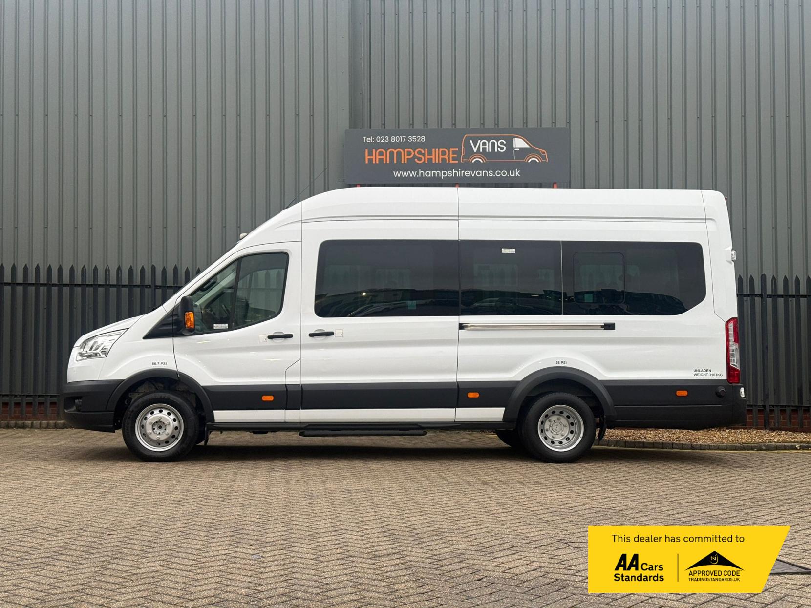 Ford Transit 2.2 TDCi 460 HDT Trend Minibus 5dr Diesel Manual L4 H3 (18 seats) (196 g/km, 123 bhp)