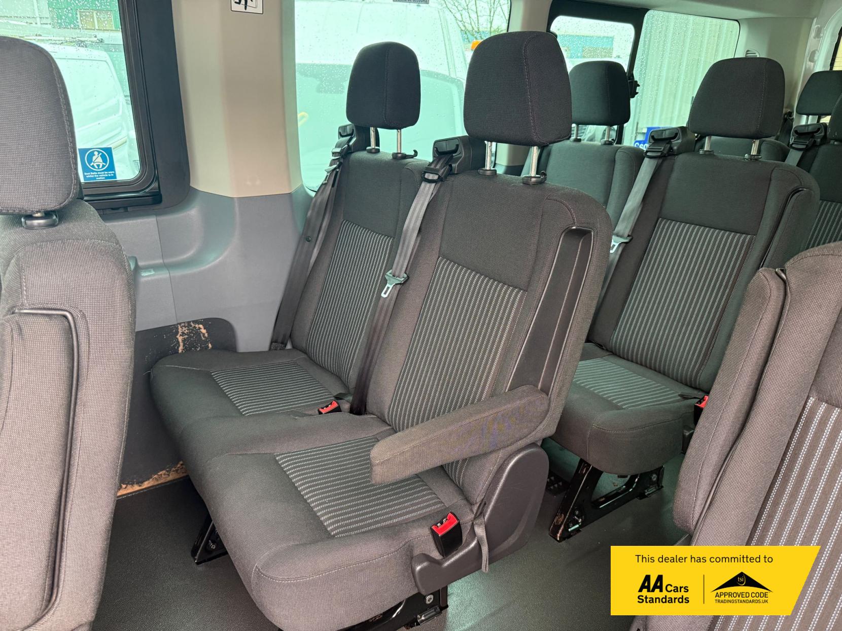 Ford Transit 2.2 TDCi 460 HDT Trend Minibus 5dr Diesel Manual L4 H3 (18 seats) (196 g/km, 123 bhp)