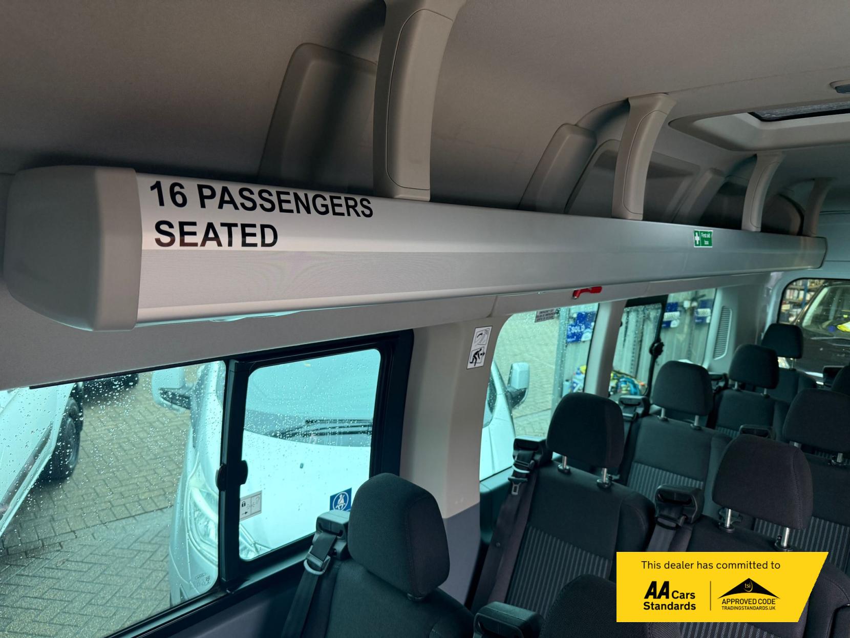 Ford Transit 2.2 TDCi 460 HDT Trend Minibus 5dr Diesel Manual L4 H3 (18 seats) (196 g/km, 123 bhp)