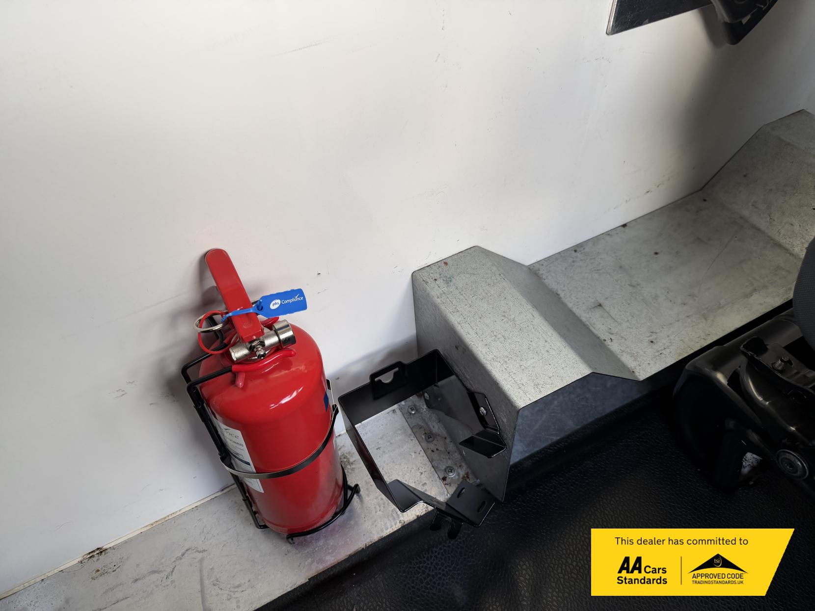 Vauxhall Movano 2.3 CDTi 3500 Luton 4dr Diesel Manual FWD L3 H1 Euro 6 (20m3) (130 ps)