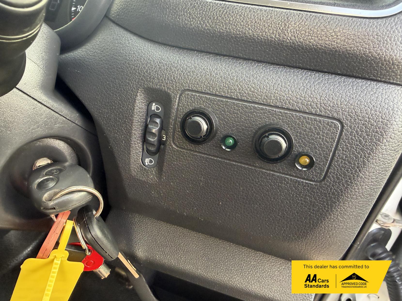 Vauxhall Movano 2.3 CDTi 3500 Luton 4dr Diesel Manual FWD L3 H1 Euro 6 (20m3) (130 ps)